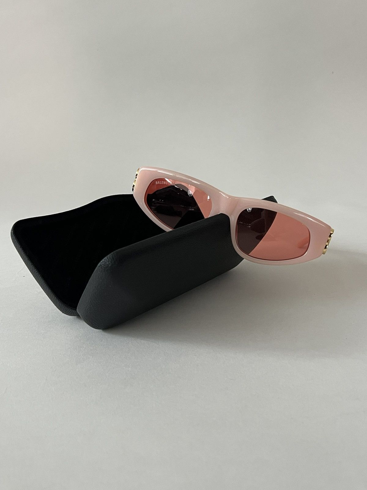 Balenciaga Balenciaga Pink Logo Frame Rectangle Sunglasses Size ONE SIZE - 4 Thumbnail