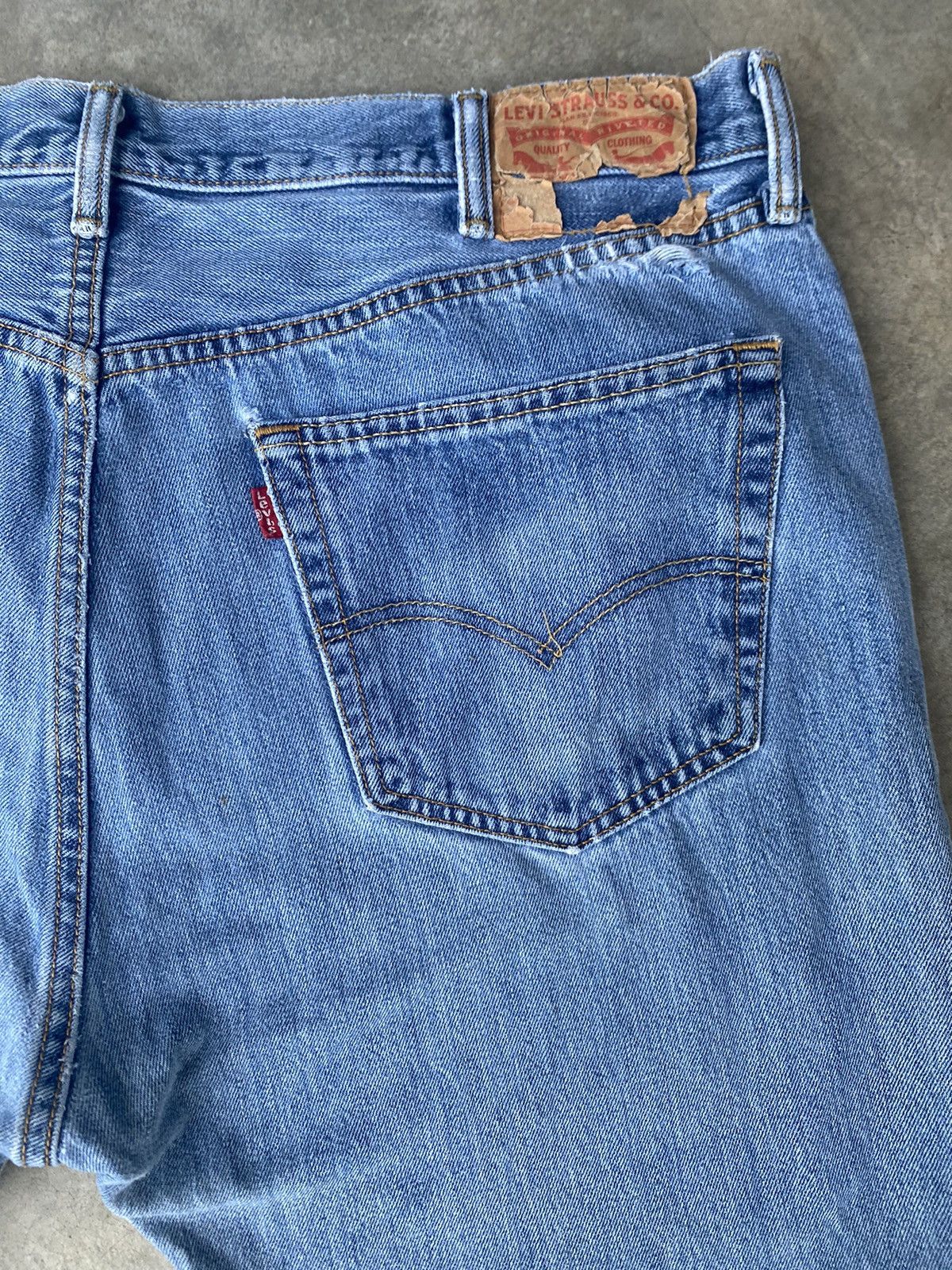 🔥VTG🔥Levi’s 501 Distressed Non Selvedge Blue Denim Jeans
