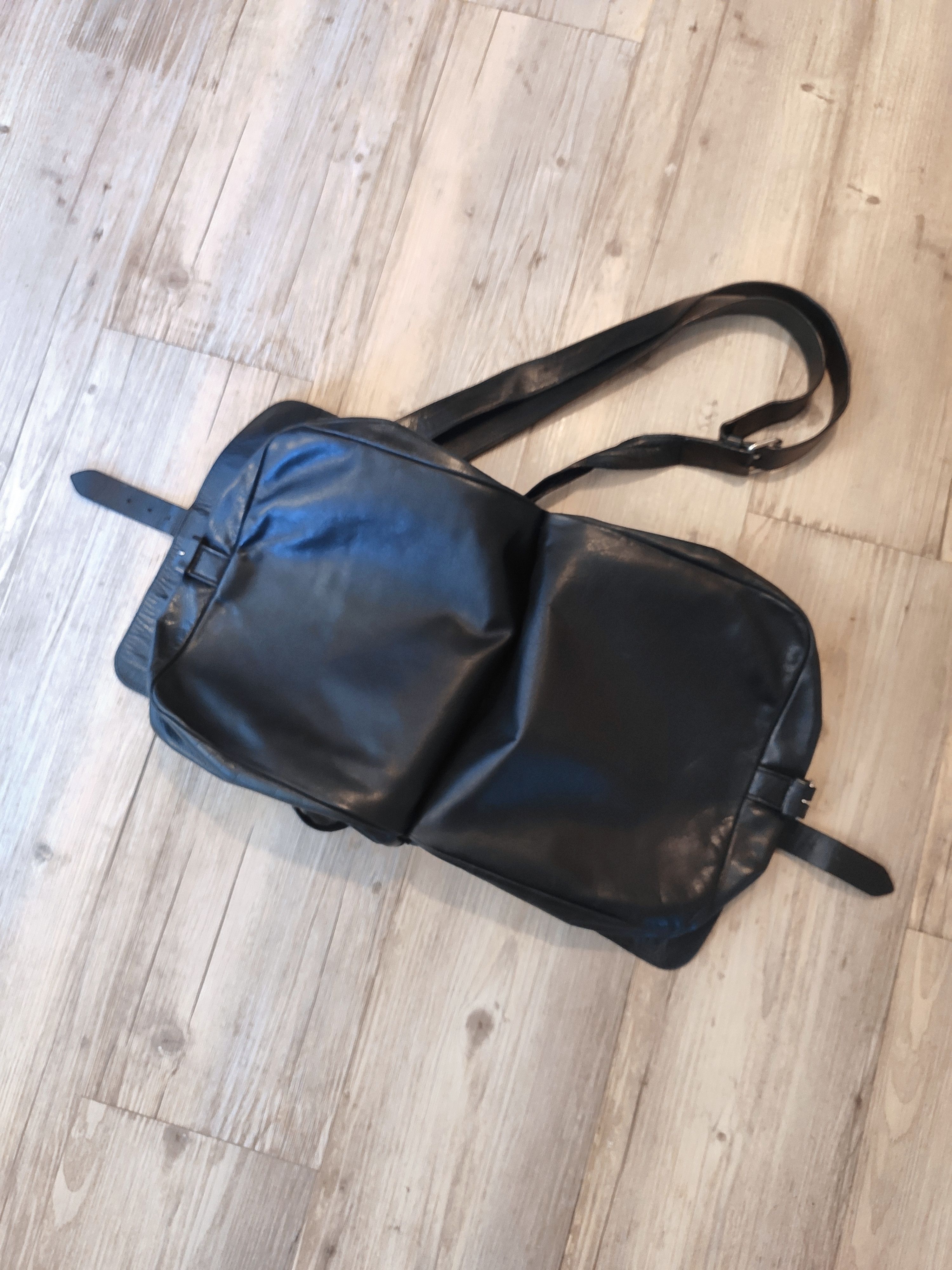 Ann Demeulemeester Crossbody leather bag.Like Guidi or Dries van Noten Size ONE SIZE - 4 Thumbnail