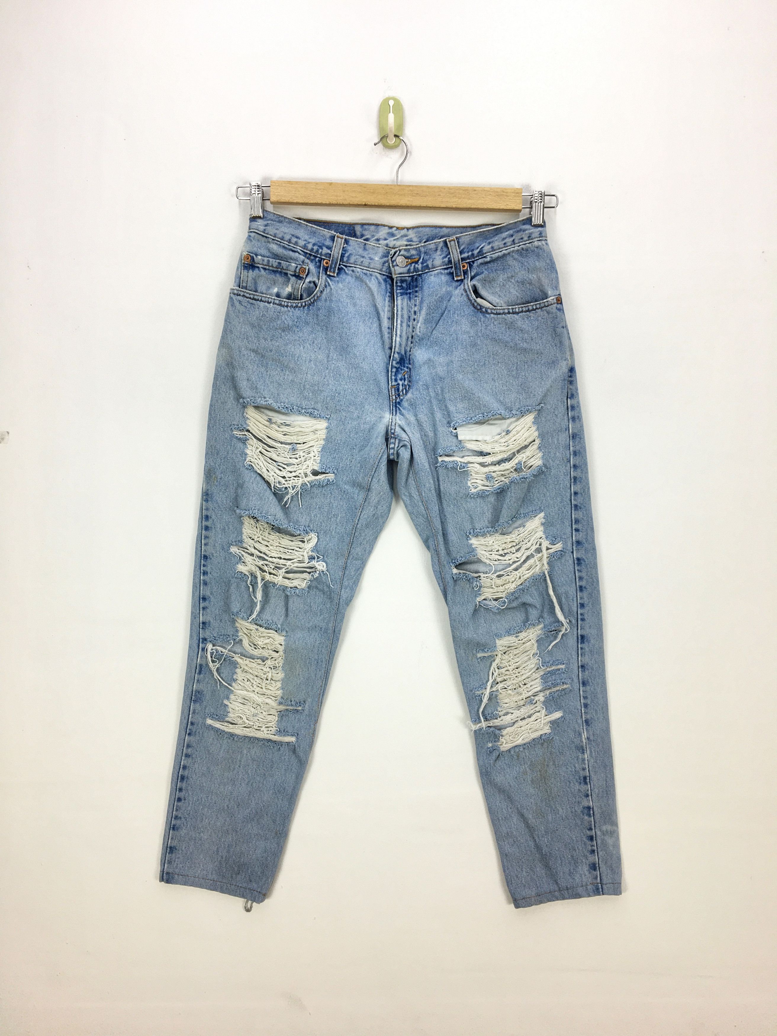 Levi's Vintage Levis Distresses Baggy Jeans Levi's Sun Faded Denim Size US 32 / EU 48 - 1 Thumbnail