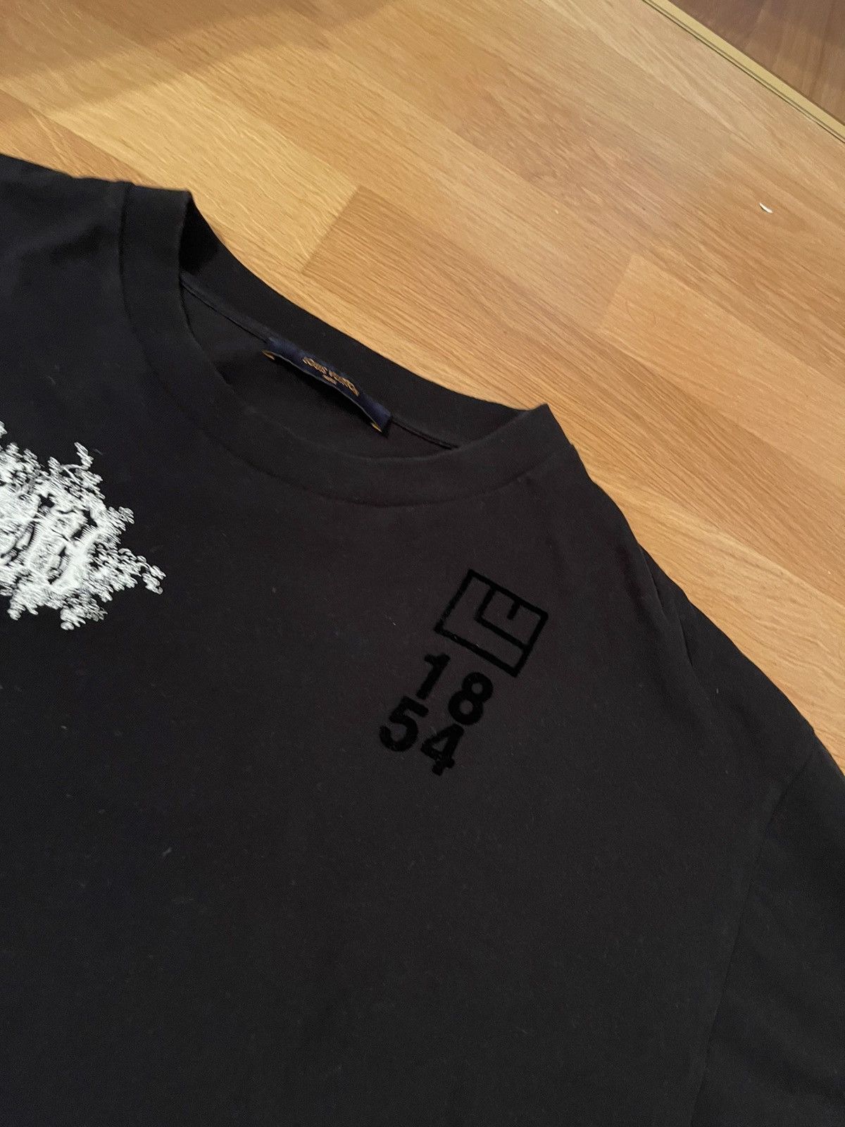 Louis Vuitton Louis Vuit­ton Dorothy back print T-shirt VIR­GIL ABLOH Size US XL / EU 56 / 4 - 5 Thumbnail