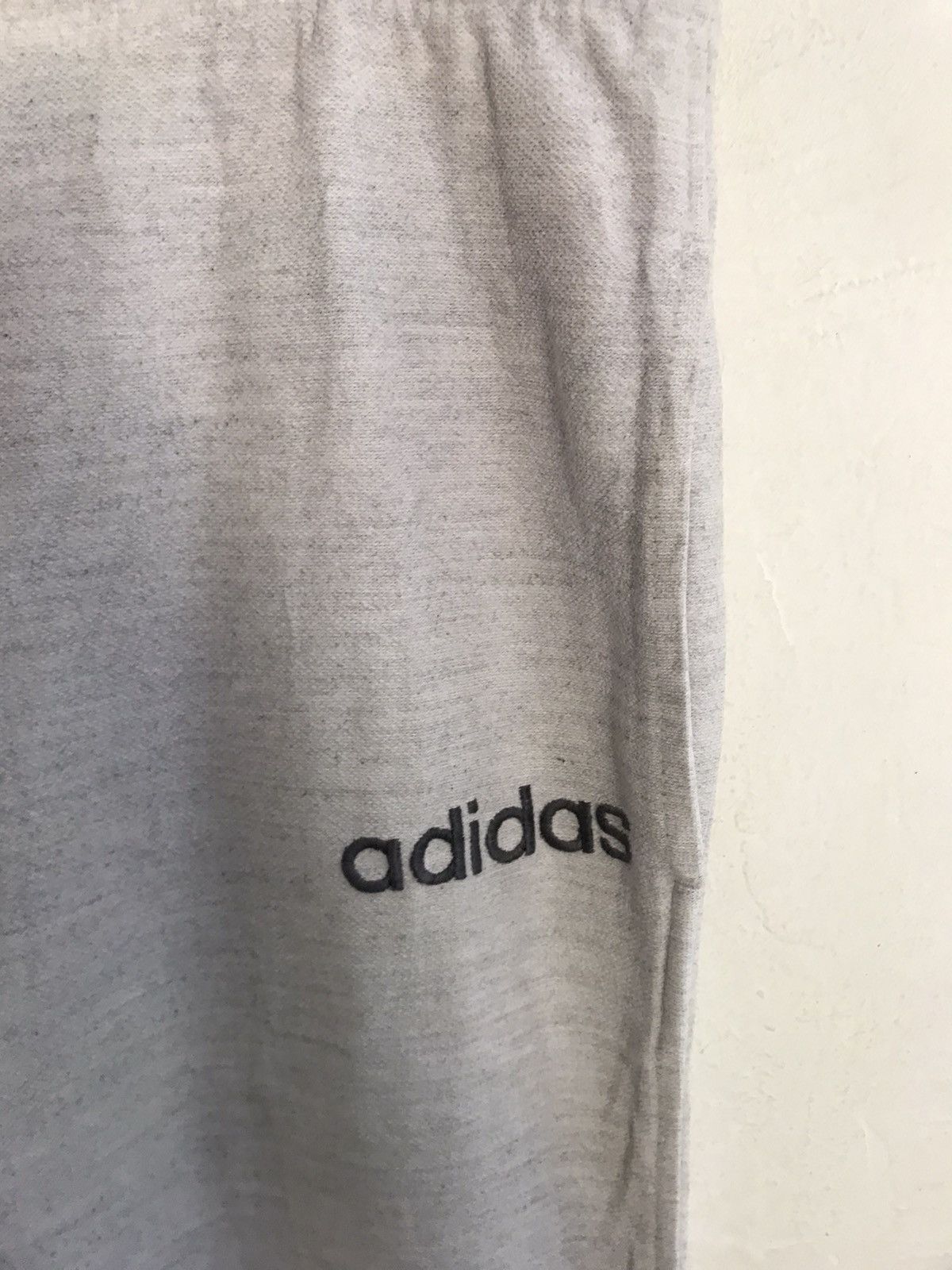 Adidas 90s Adidas Jogger Tracksuit Pants Fashion Embroidery Logo Size 36" / US 14 / IT 50 - 5 Thumbnail