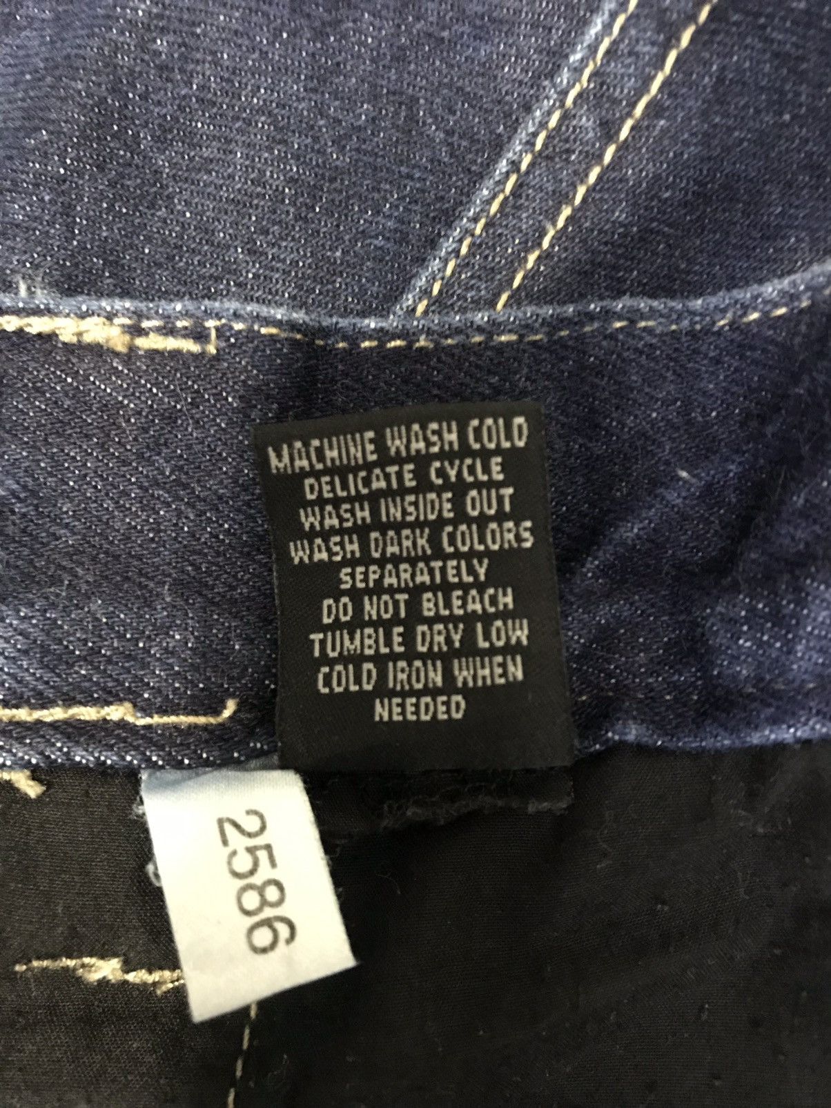 Marithe + Francois Girbaud Marithe Francois Girbaud Indigo Denim Jean Short Multipocket Size US 40 / EU 56 - 9 Thumbnail