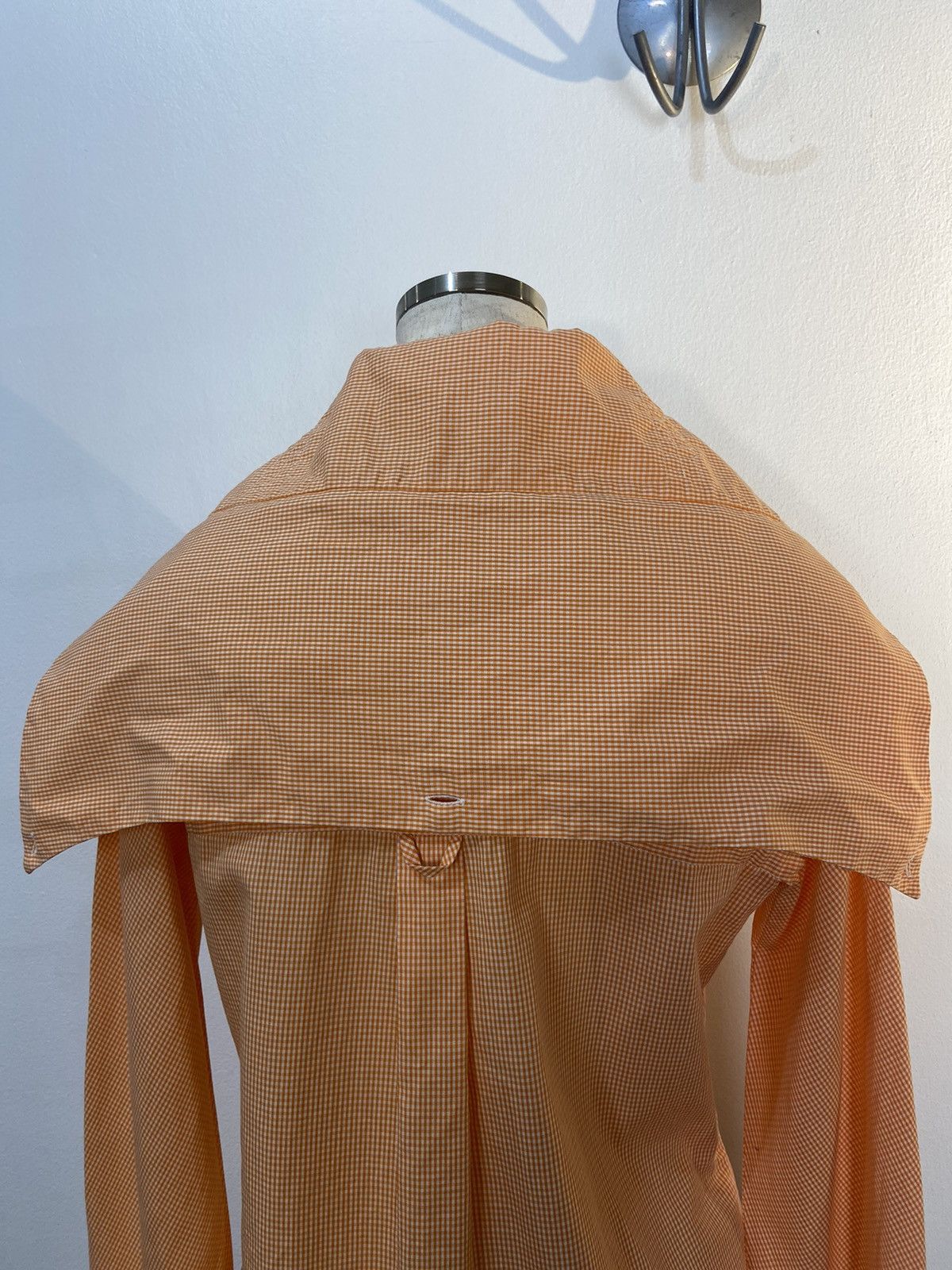 Alexander McQueen Alexander McQueen 1995 Extended Collar Shirt Size M / US 6-8 / IT 42-44 - 11 Thumbnail