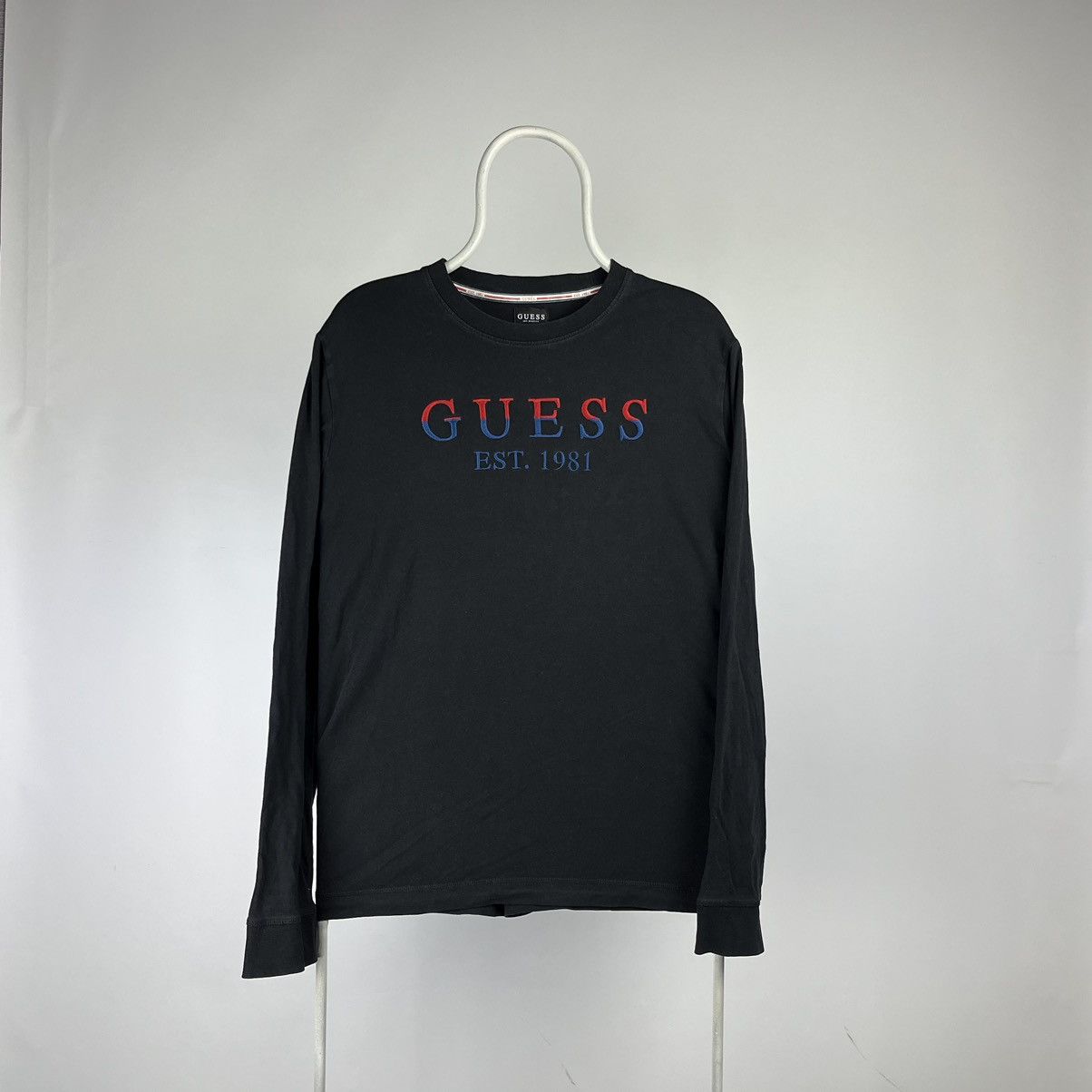 Guess Guess long sleeve embroidered logo size Large Size US L / EU 52-54 / 3 - 1 Thumbnail