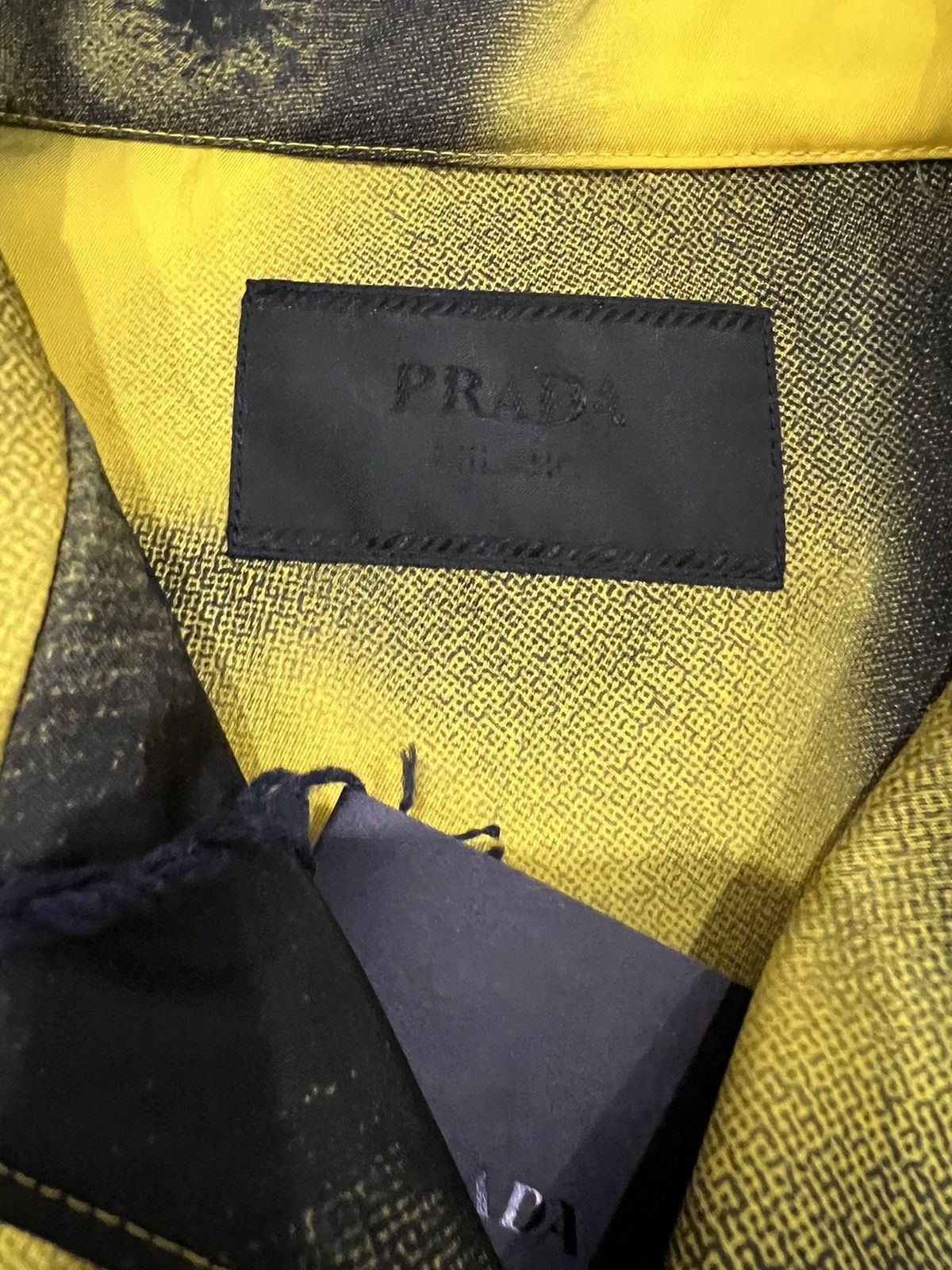 Prada Abstract fox print nylon short sleeve shirt Size US M / EU 48-50 / 2 - 4 Thumbnail