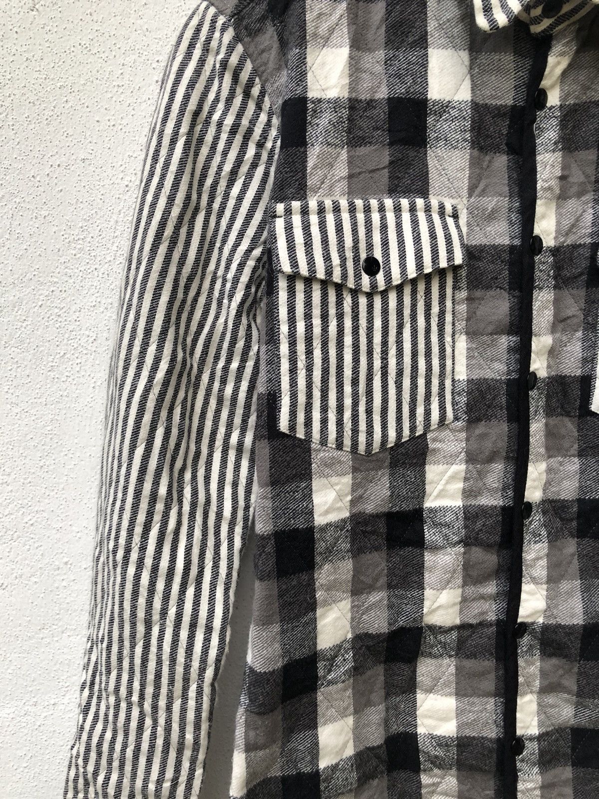 FACTOTUM FACTOTUM BUTTON UP LONG SLEEVE QUILTED TARTAN JACKET Size US S / EU 44-46 / 1 - 6 Thumbnail