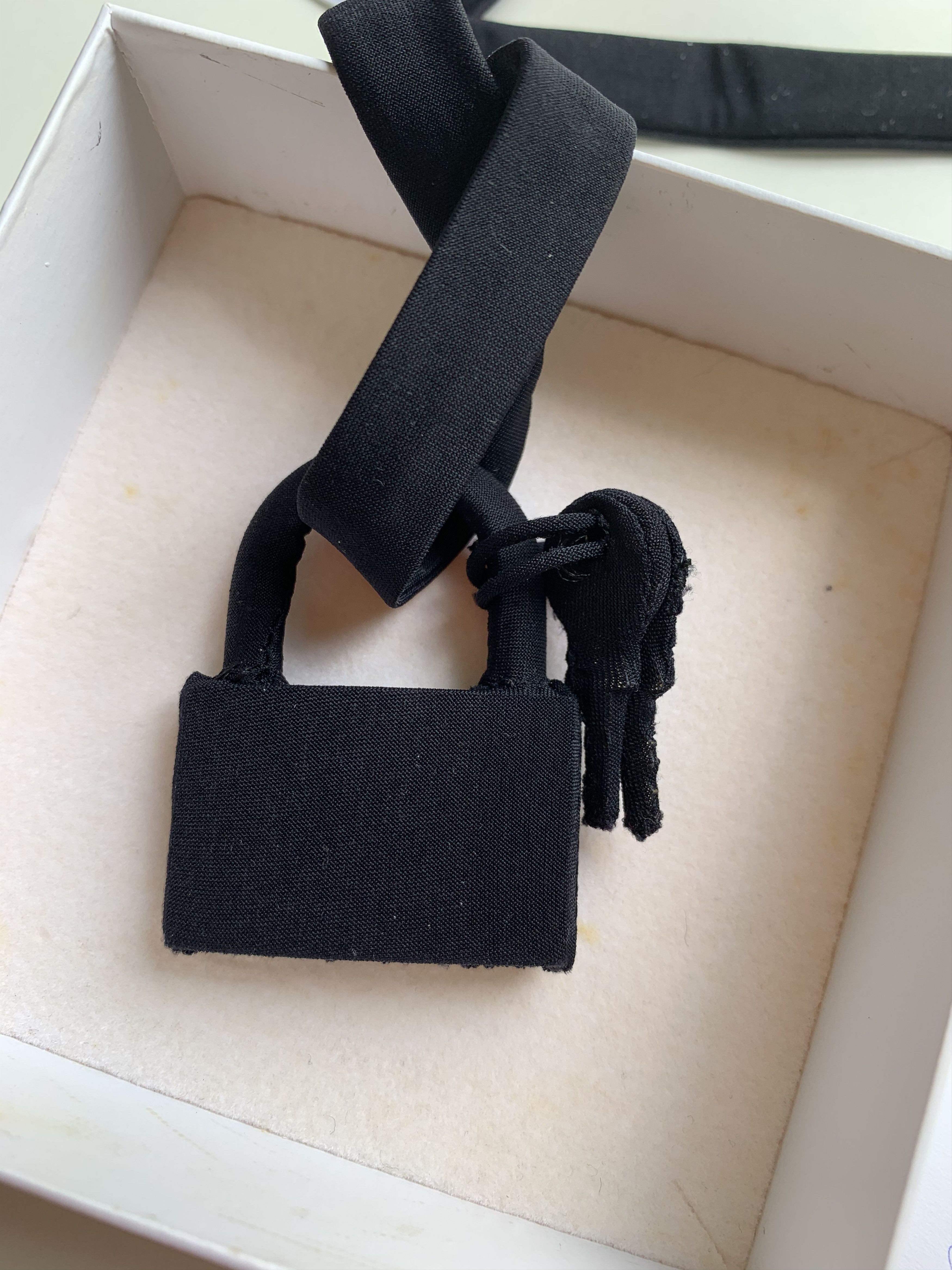 Maison Margiela MARTIN MARGIELA 07AW STOCKINGS-COVERED LOCK NECKLACE Size ONE SIZE - 4 Thumbnail