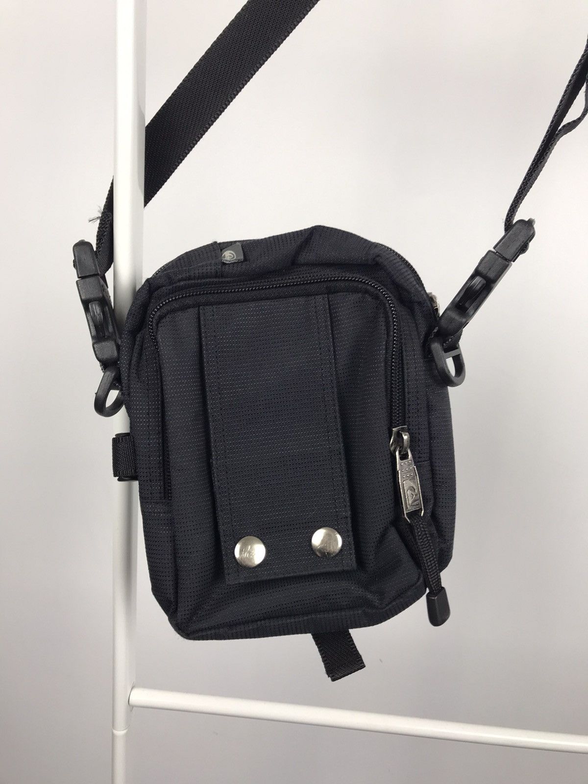 Quiksilver Y2K Vintage Quiksilver Messenger Shoulder Small Bag Size ONE SIZE - 6 Thumbnail