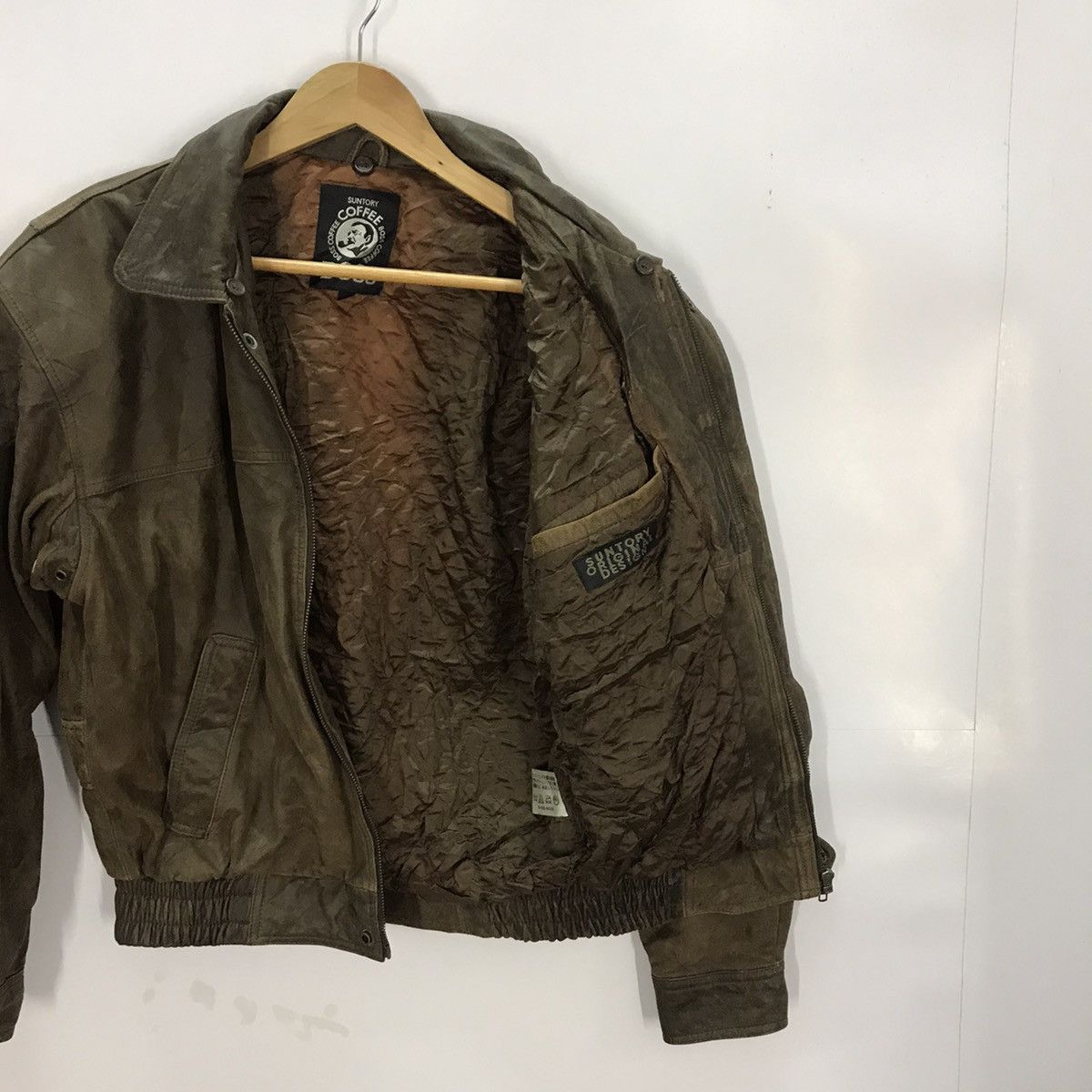 Japanese Brand 🔥Suntory Coffee Boss Design bomber leather Jacket Size US M / EU 48-50 / 2 - 7 Thumbnail