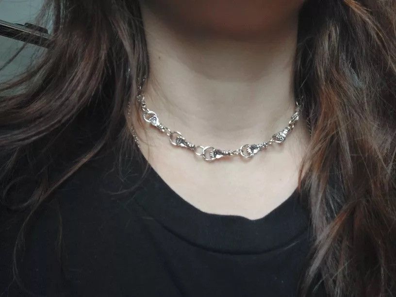 Jewelry Retro Hand In Hand Unisex Choker Necklace Size ONE SIZE - 3 Thumbnail