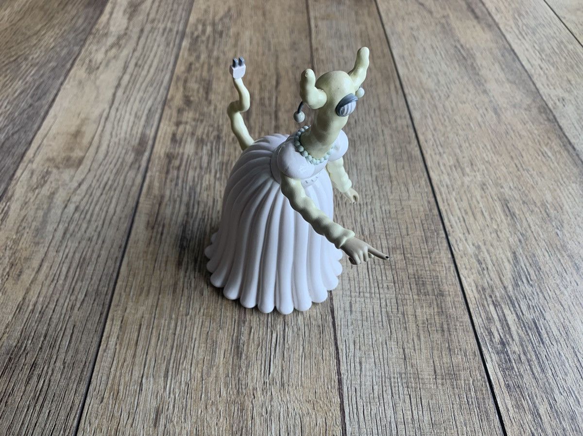 Medicom Toy × Undercover VCD Grace Size ONE SIZE - 8 Thumbnail