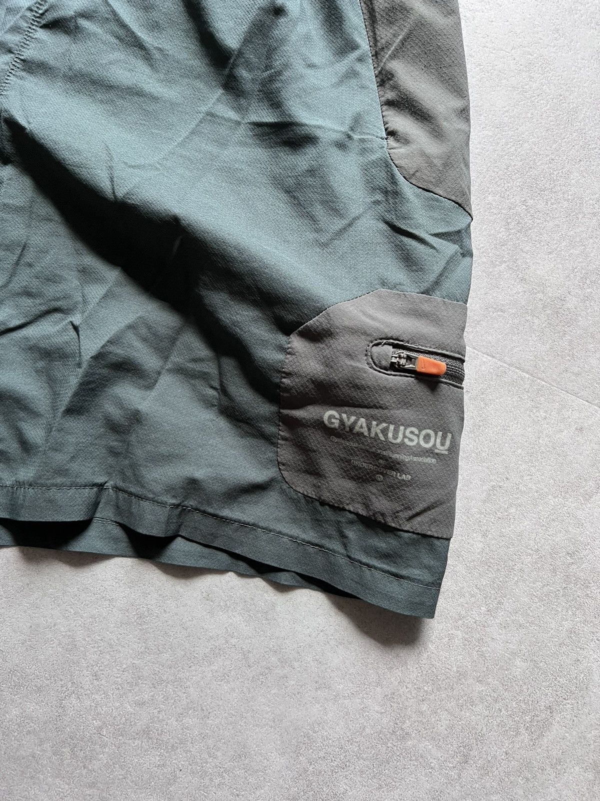 Gyakusou × Nike SS12 Gyakusou Running Cargo Shorts (M) Size US 29 - 3 Thumbnail