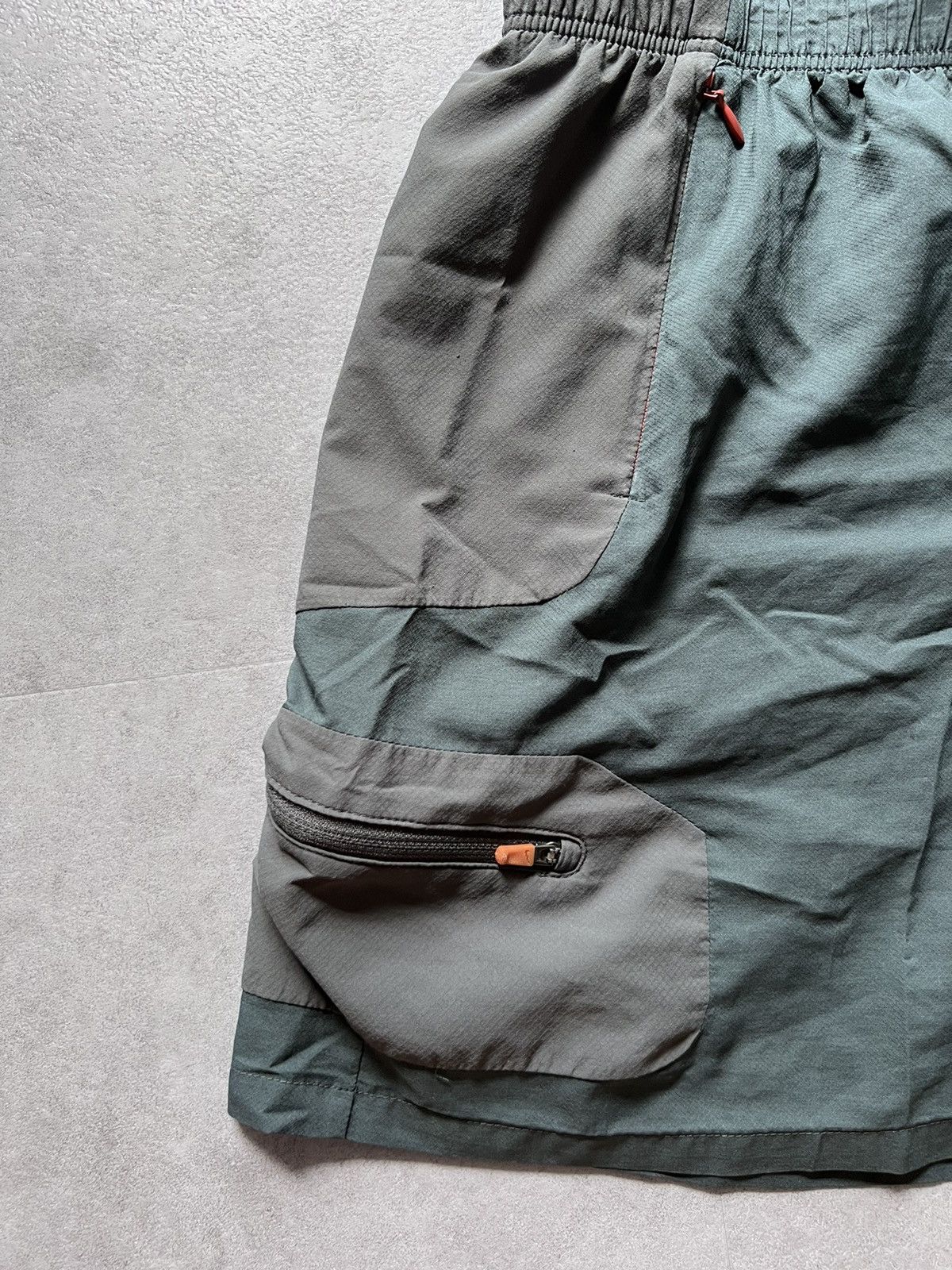 Gyakusou × Nike SS12 Gyakusou Running Cargo Shorts (M) Size US 29 - 4 Thumbnail