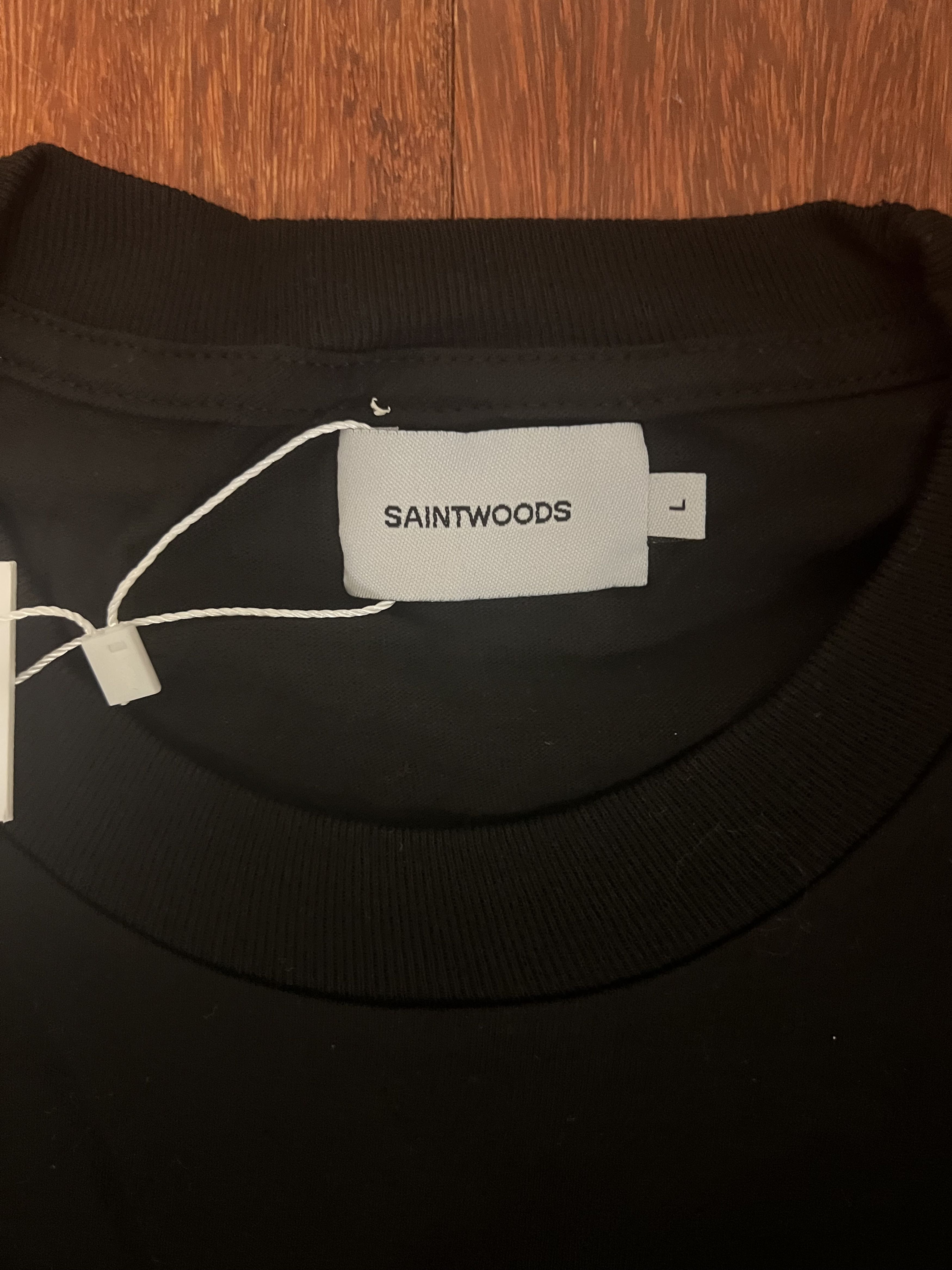 Saintwoods 💚 Saintwoods 007 Golden Logo Tee Black Large Size US L / EU 52-54 / 3 - 7 Thumbnail