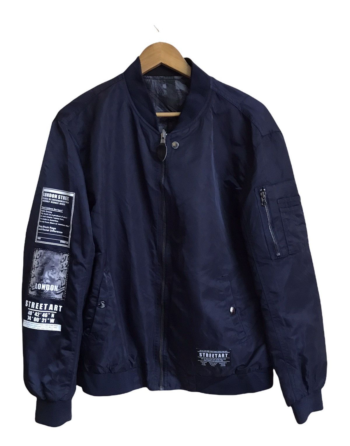LONDON STREETART BOMBER JACKET NICE DESIGN