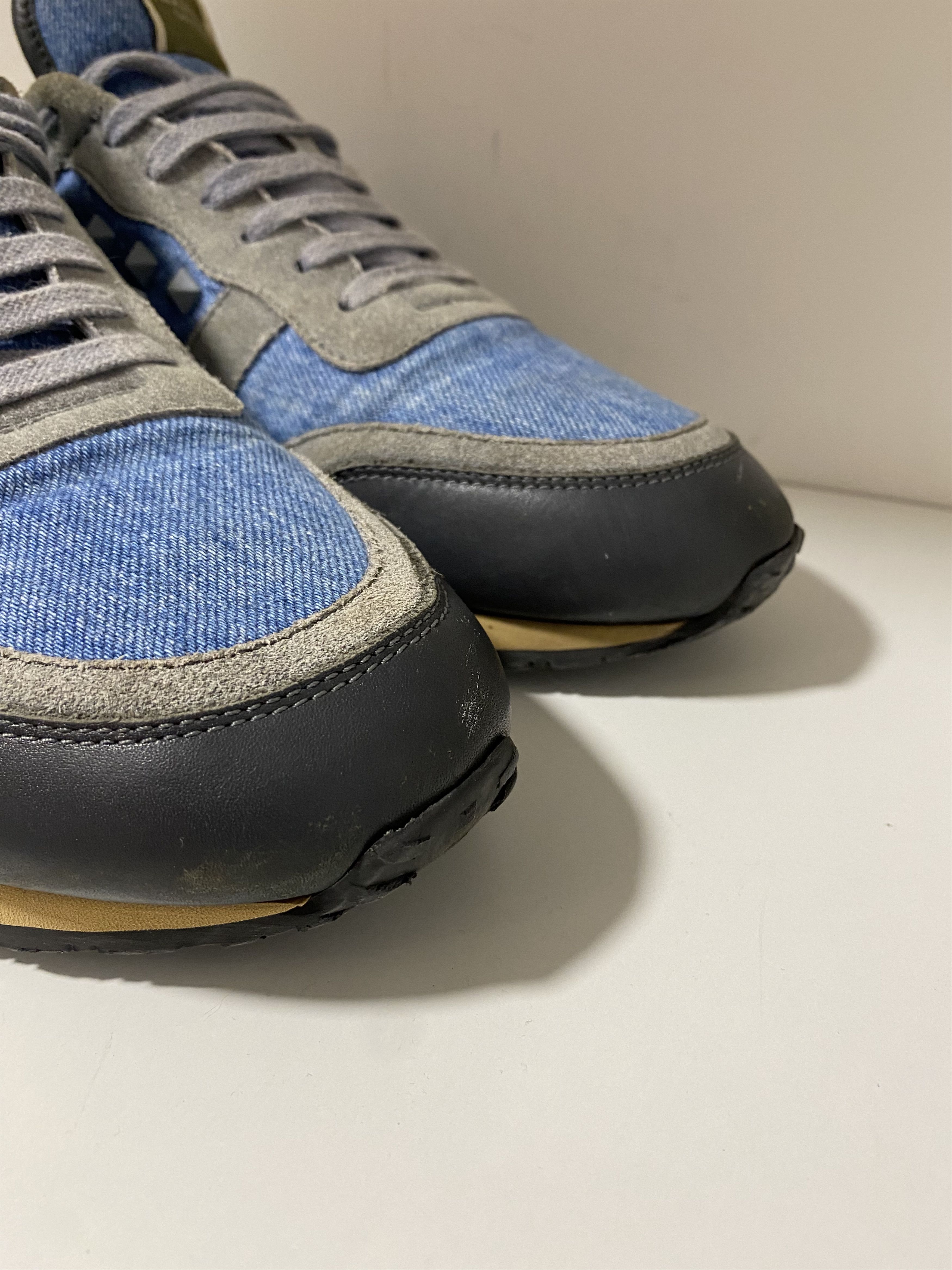 Valentino Valentino Garavani blue denim rockstud sneakers Size US 10 / EU 43 - 7 Thumbnail