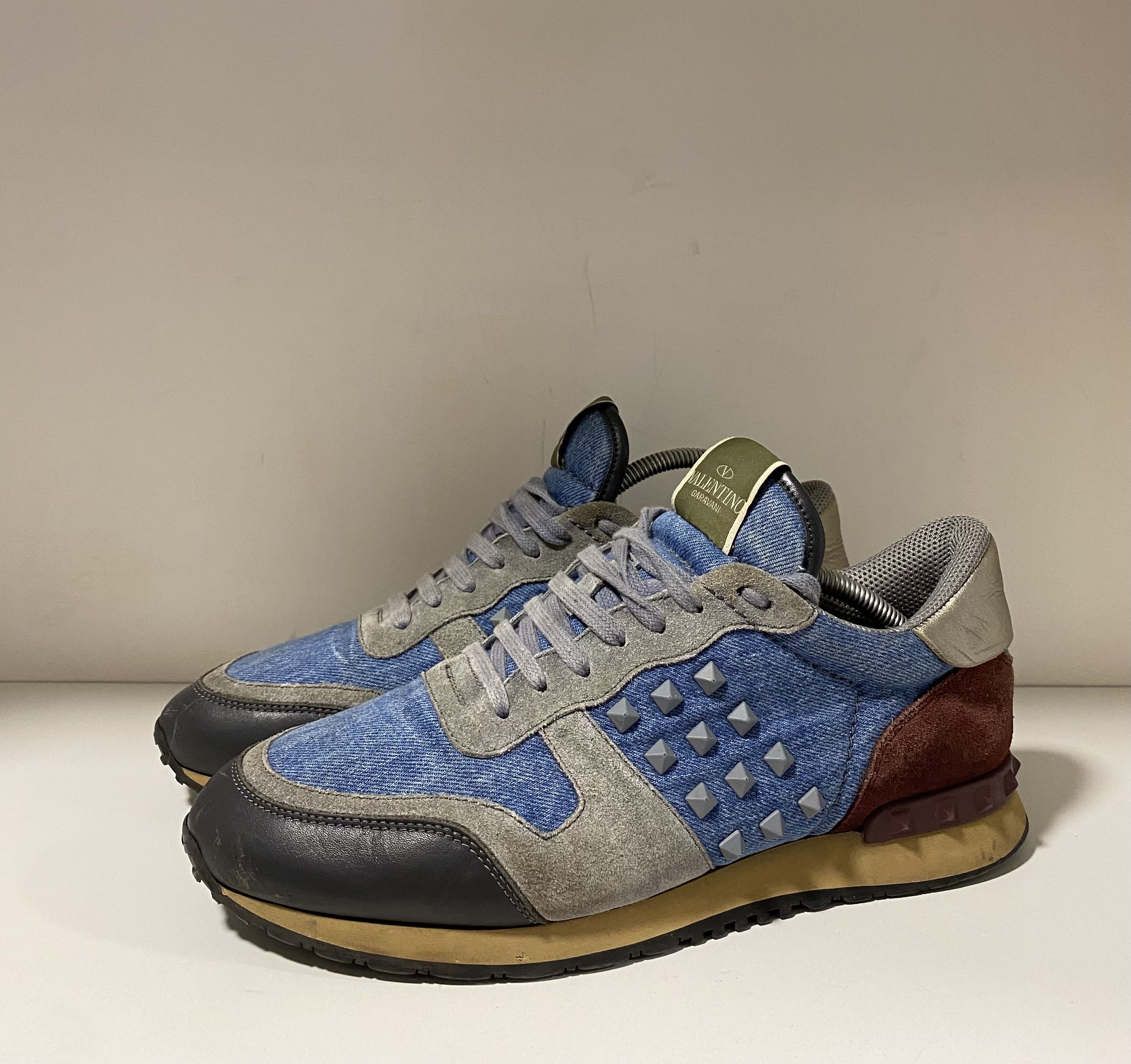 Valentino Valentino Garavani blue denim rockstud sneakers Size US 10 / EU 43 - 1 Thumbnail