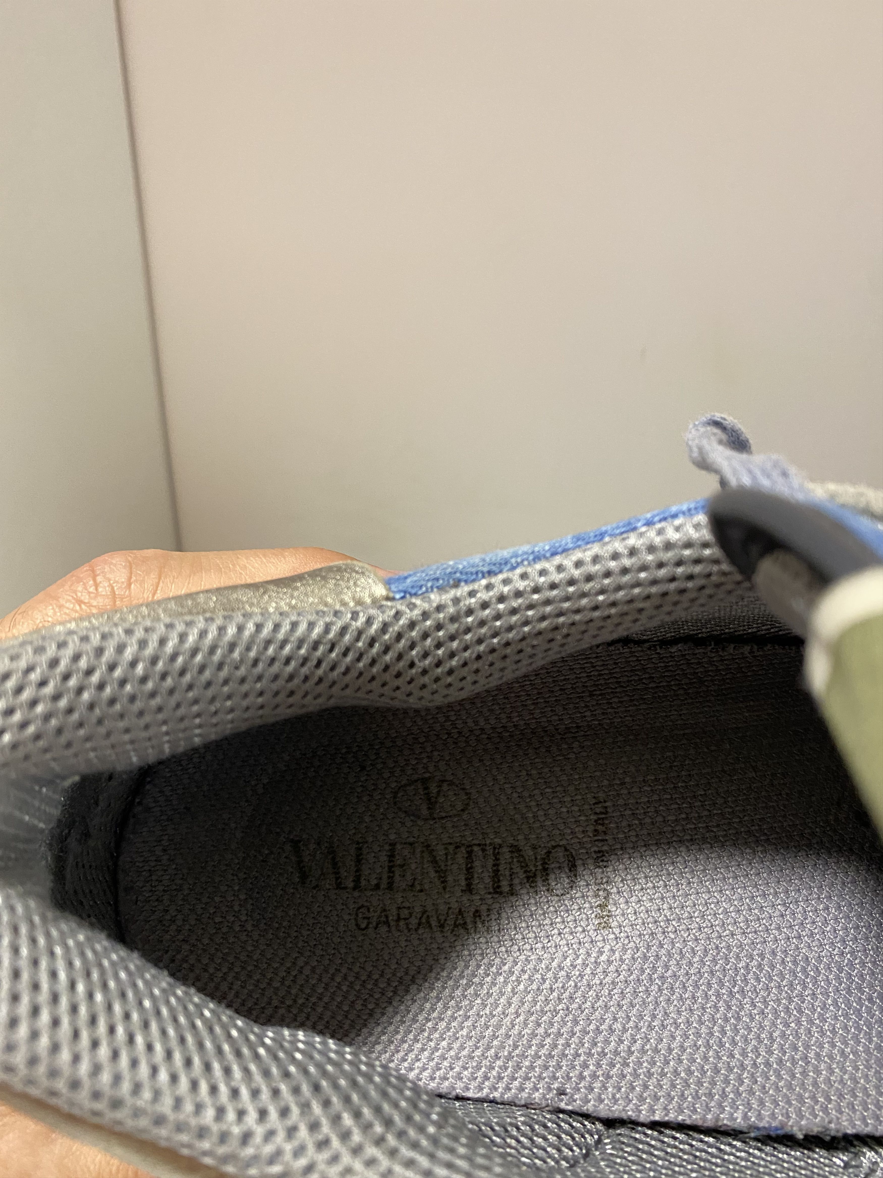 Valentino Valentino Garavani blue denim rockstud sneakers Size US 10 / EU 43 - 14 Thumbnail