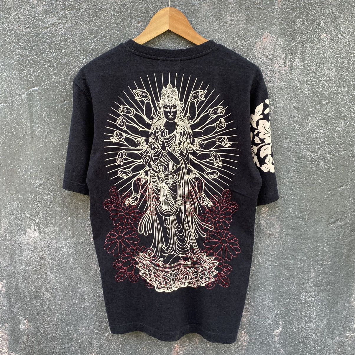 Japanese Brand Vintage Faded Y2K Infinity Embroidered ERD GRUNGE TEE Size US M / EU 48-50 / 2 - 1 Thumbnail