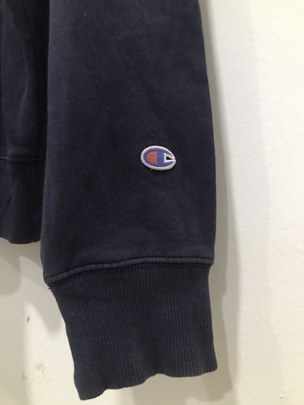 Champion Vintage Champion Crewneck sweatshirt Size US XL / EU 56 / 4 - 5 Thumbnail