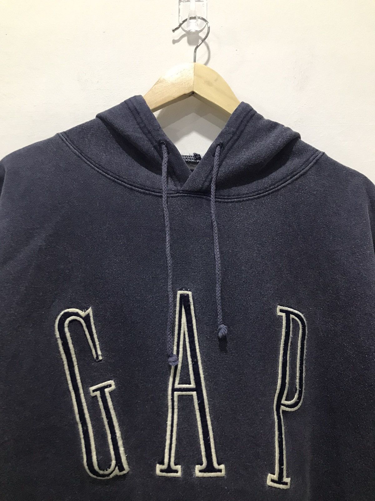 Gap Vtg GAP Embroidery Big Logo sweatshirt kanye west Size US L / EU 52-54 / 3 - 10 Thumbnail