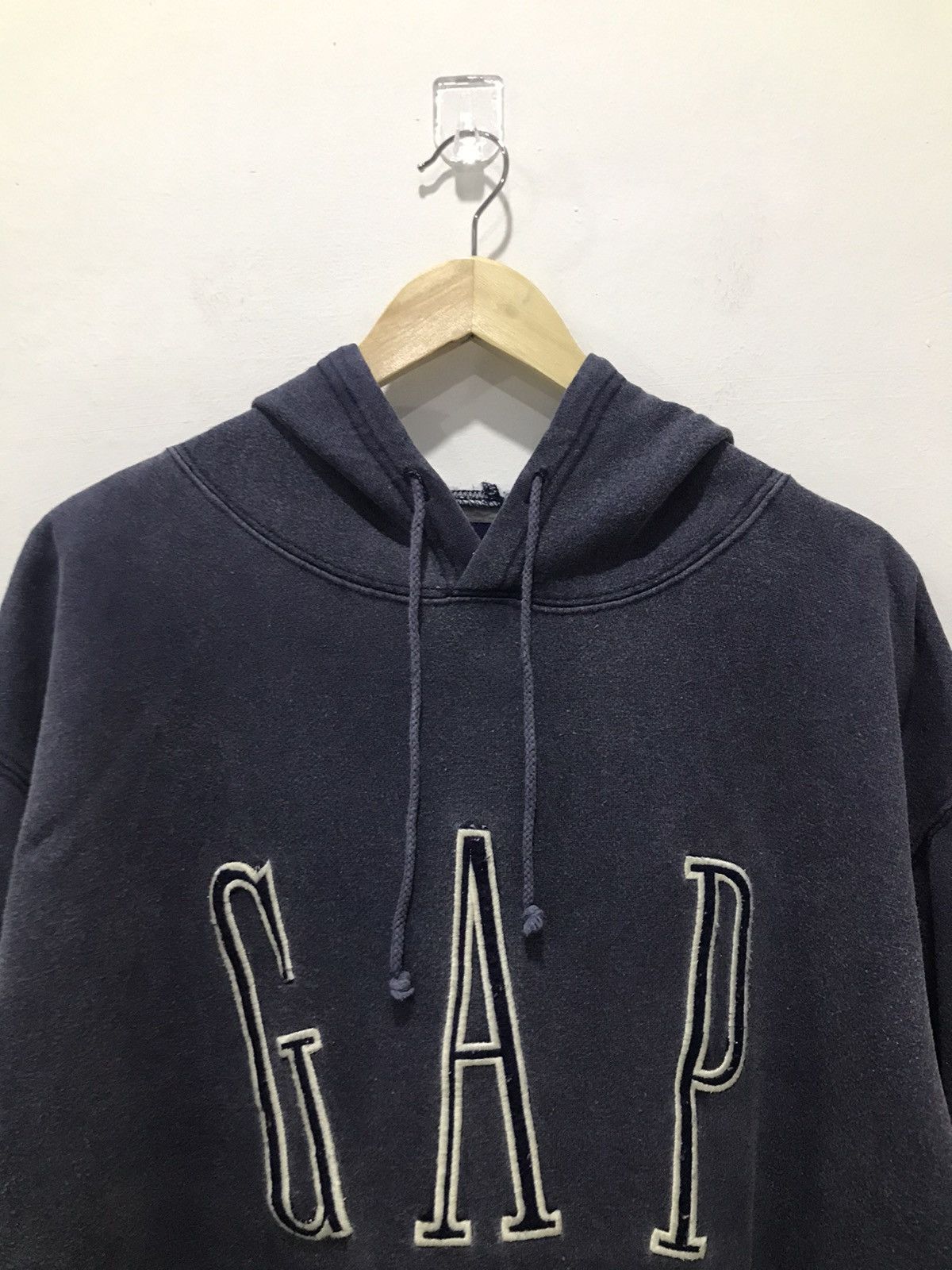 Gap Vtg GAP Embroidery Big Logo sweatshirt kanye west Size US L / EU 52-54 / 3 - 3 Thumbnail
