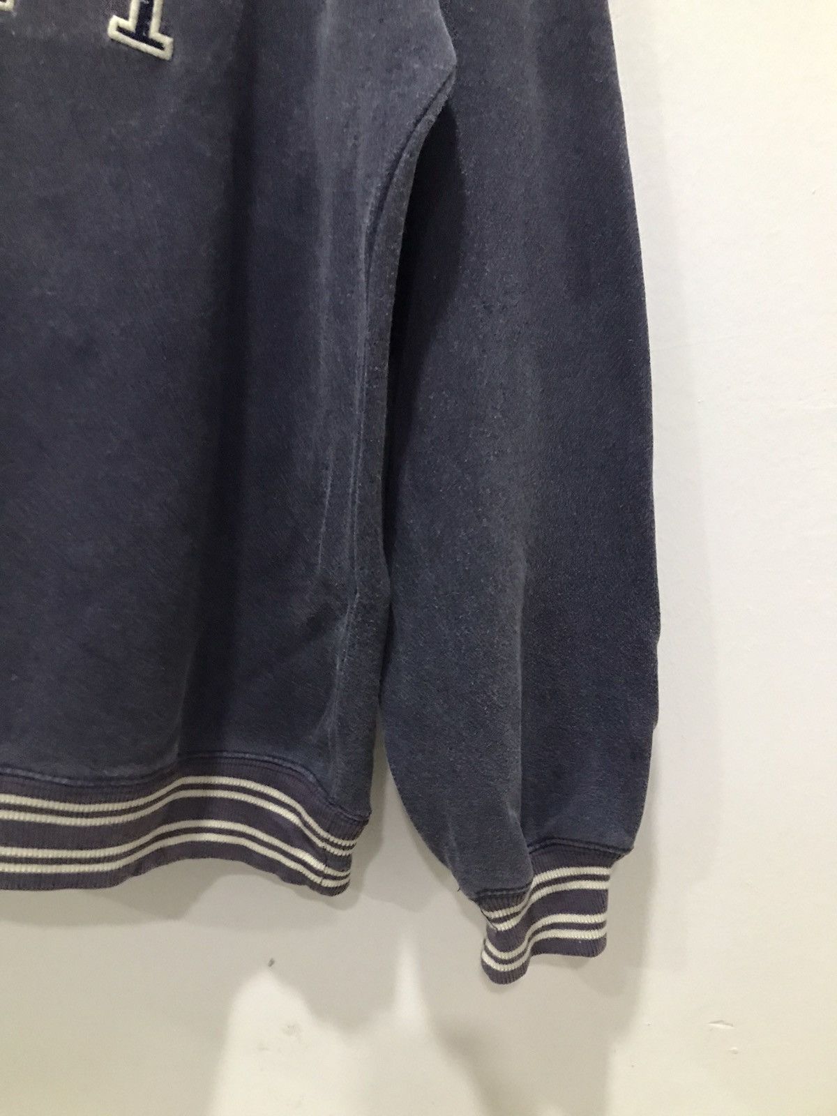 Gap Vtg GAP Embroidery Big Logo sweatshirt kanye west Size US L / EU 52-54 / 3 - 4 Thumbnail