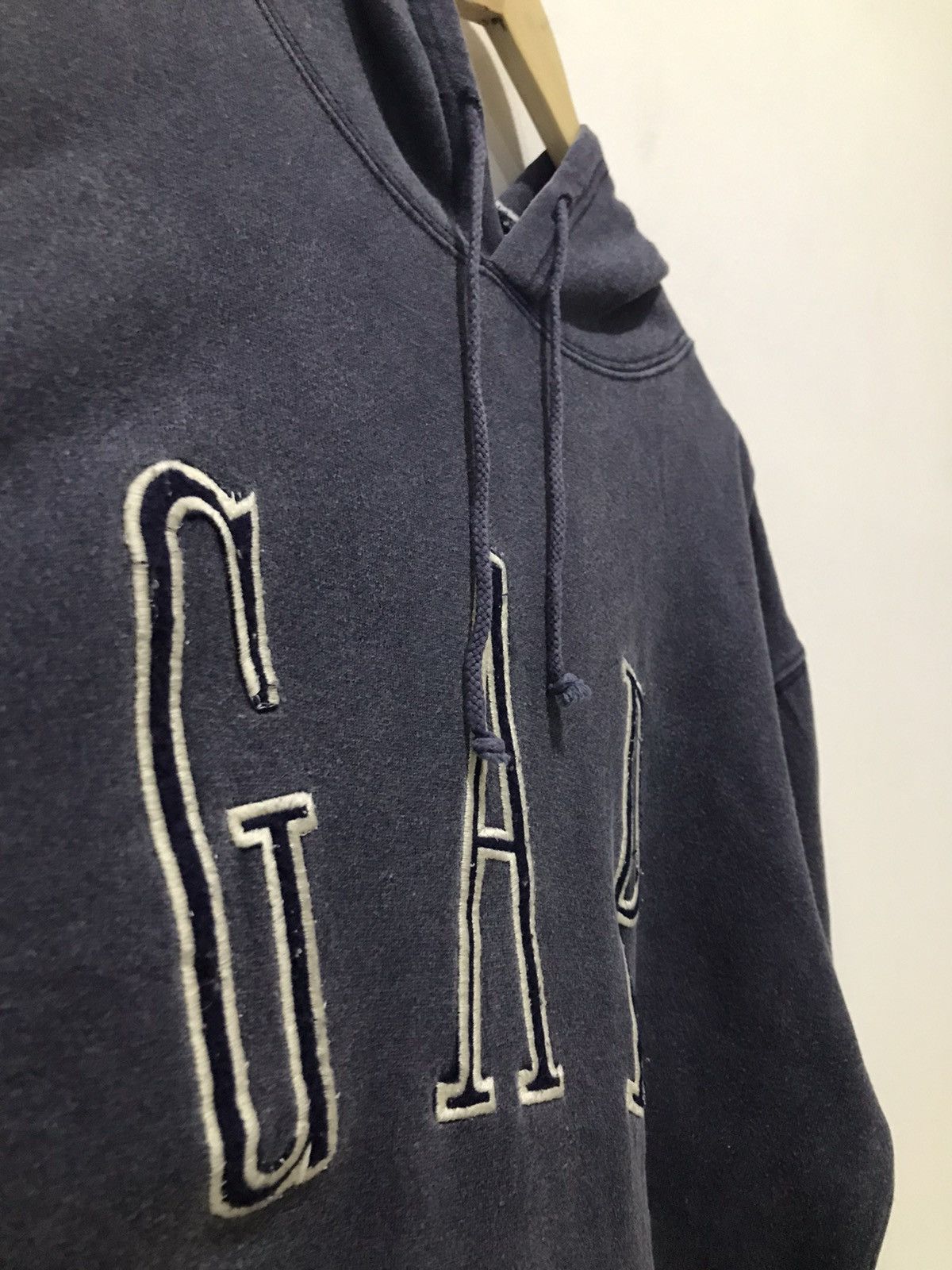 Gap Vtg GAP Embroidery Big Logo sweatshirt kanye west Size US L / EU 52-54 / 3 - 8 Thumbnail