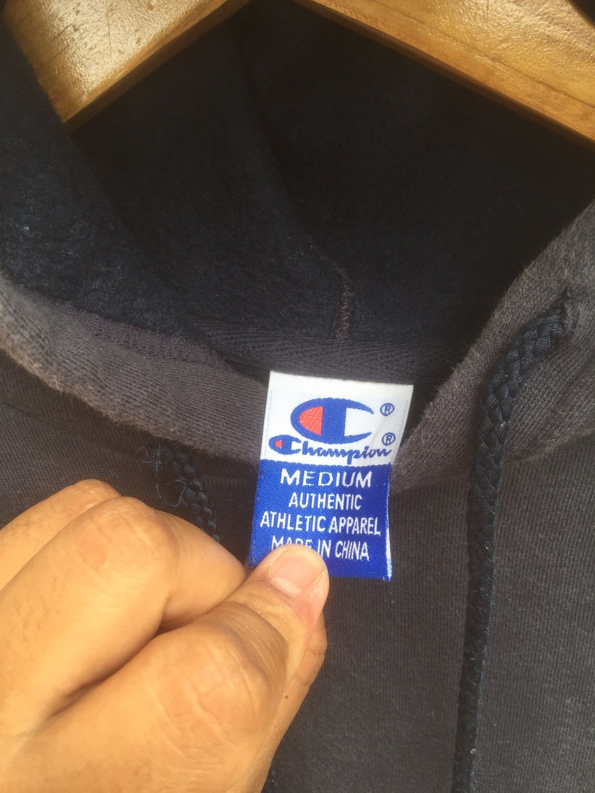 Champion VINTAGE CHAMPION HOODIES Size US S / EU 44-46 / 1 - 4 Thumbnail