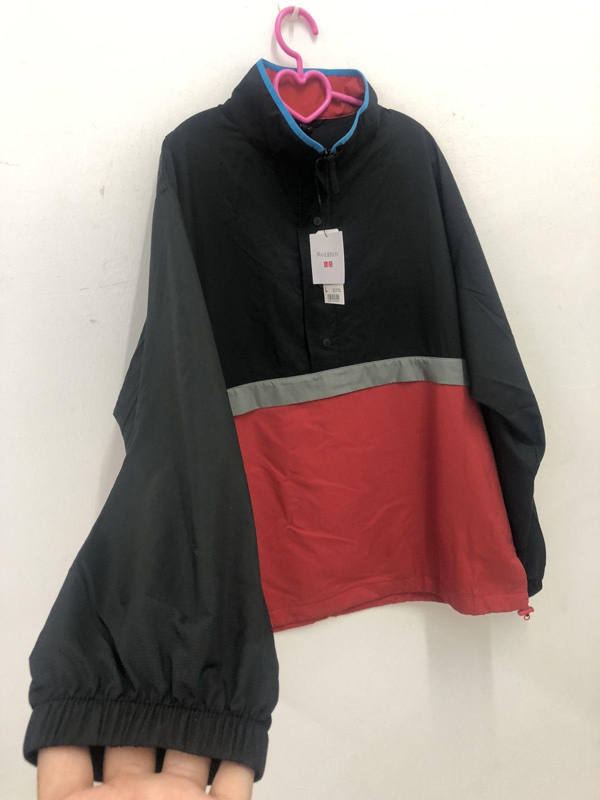 JW Anderson × Uniqlo JW ANDERSON X Uniqlo Pocketable Pull Over Size US L / EU 52-54 / 3 - 2 Thumbnail