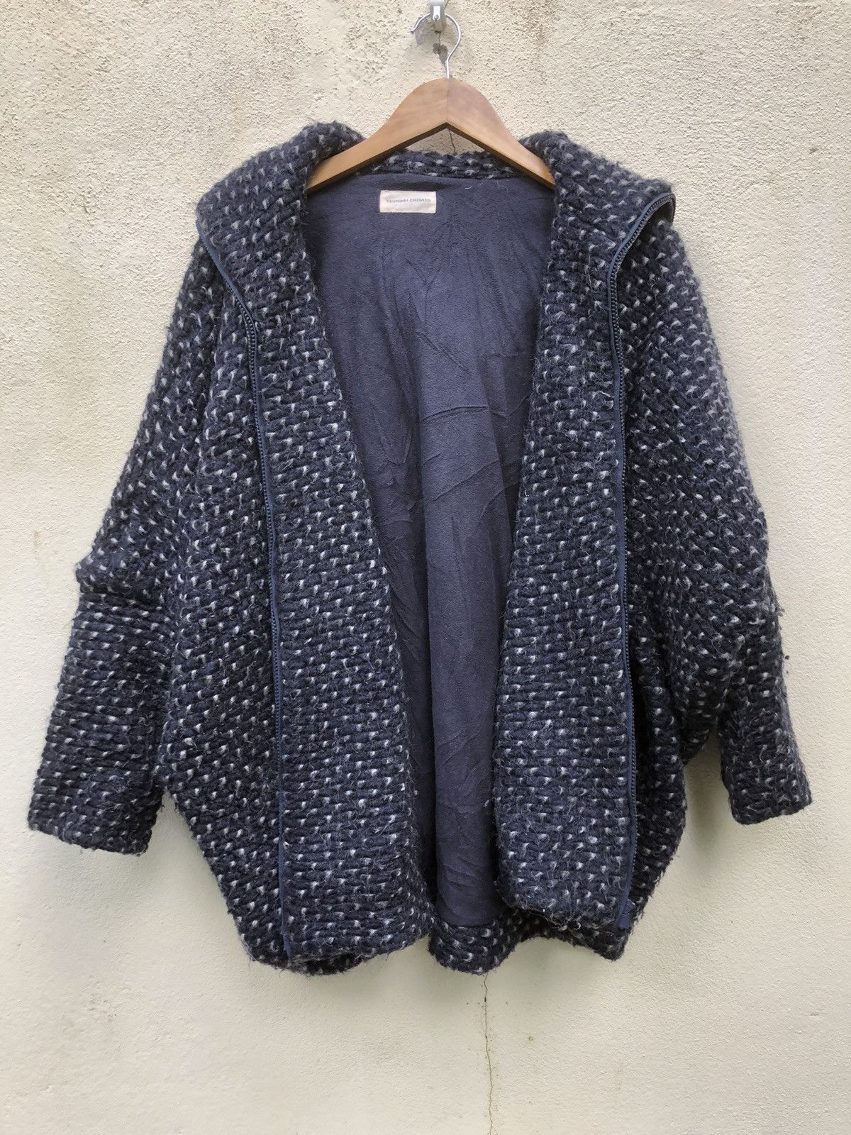 Issey Miyake ❌DELETE TODAY🔥 🦇 Issey .Miyake BAT Hooded Jacket Wool Size US M / EU 48-50 / 2 - 3 Thumbnail