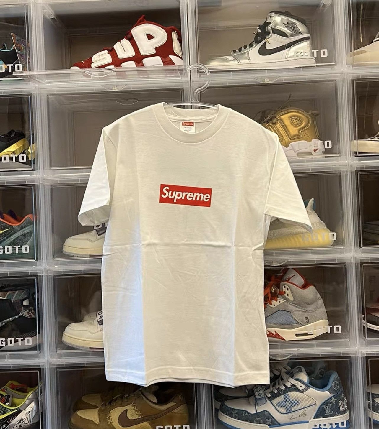 Hotsell friends and family box logo - Official Online Store