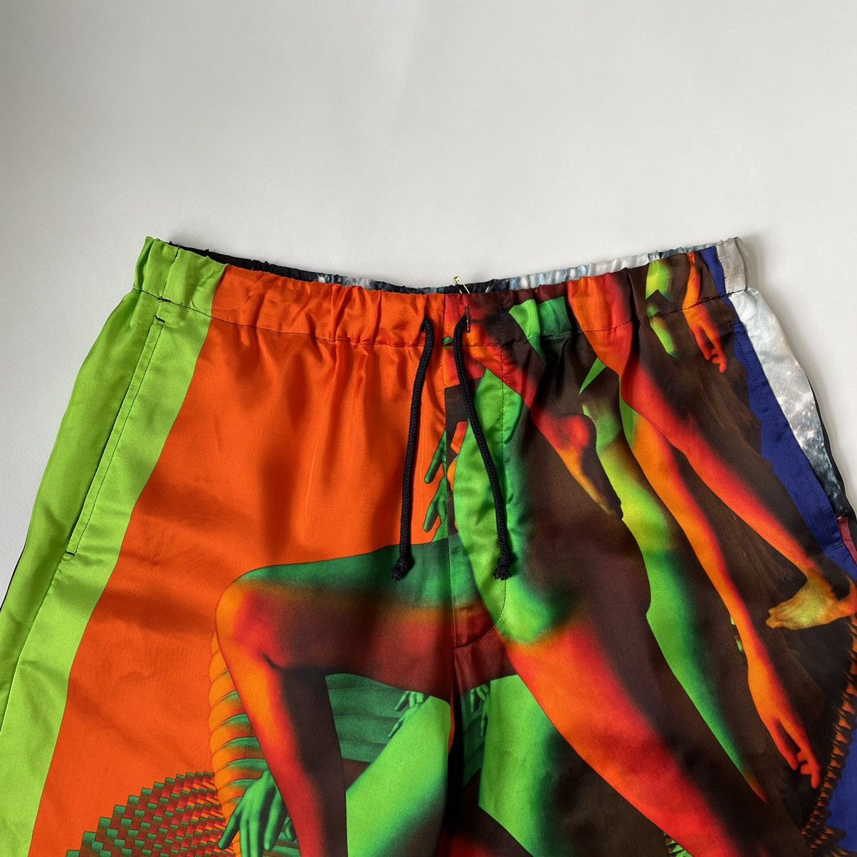 Dries Van Noten S/S 20 Yoshirotten Collage Print Shorts Size US 32 / EU 48 - 2 Thumbnail