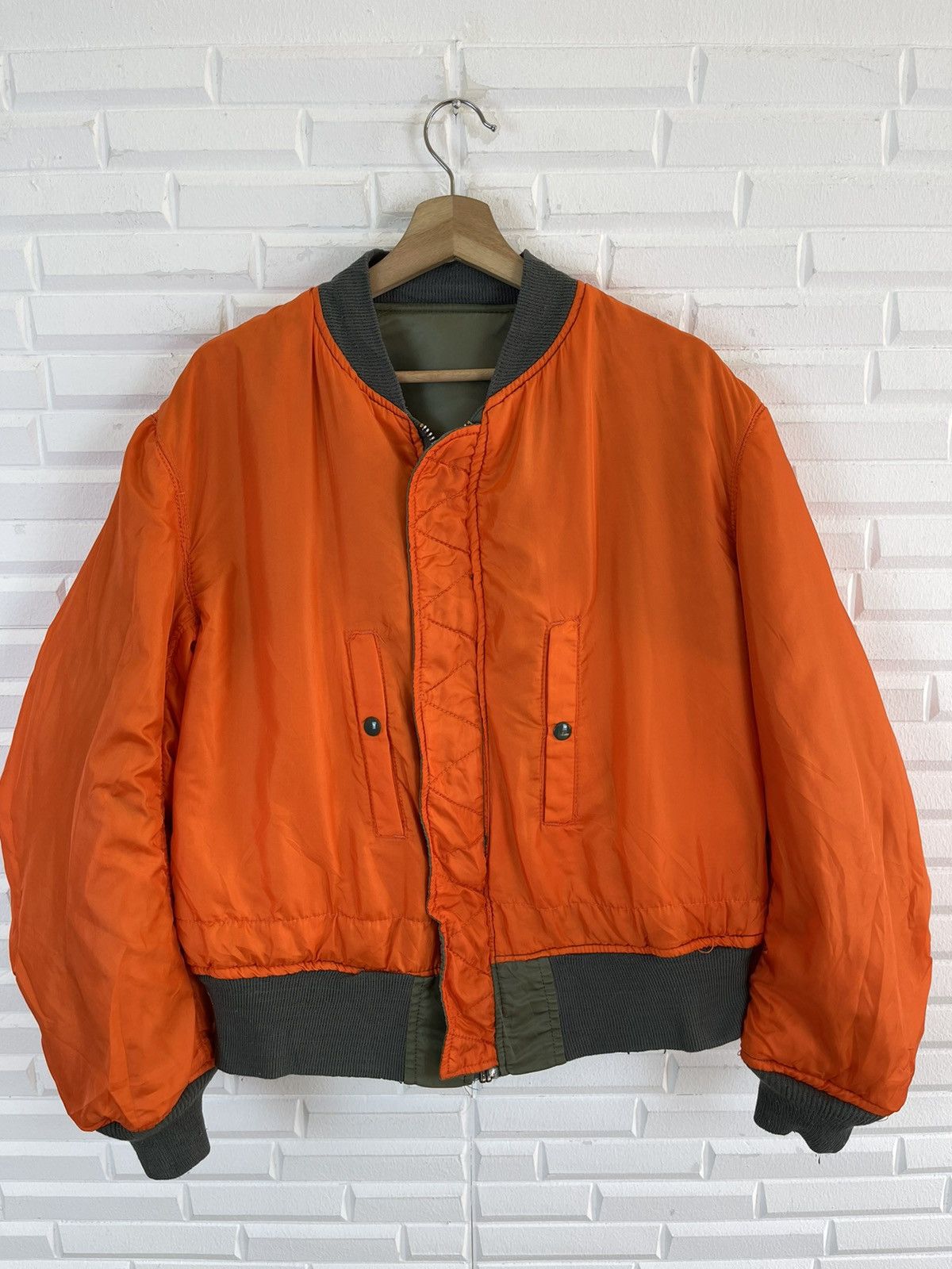 Alpha Industries ✅QUICK SALE🔥MA-1 Bomber Reversible Jacket ALPHA Industries Size US L / EU 52-54 / 3 - 4 Thumbnail