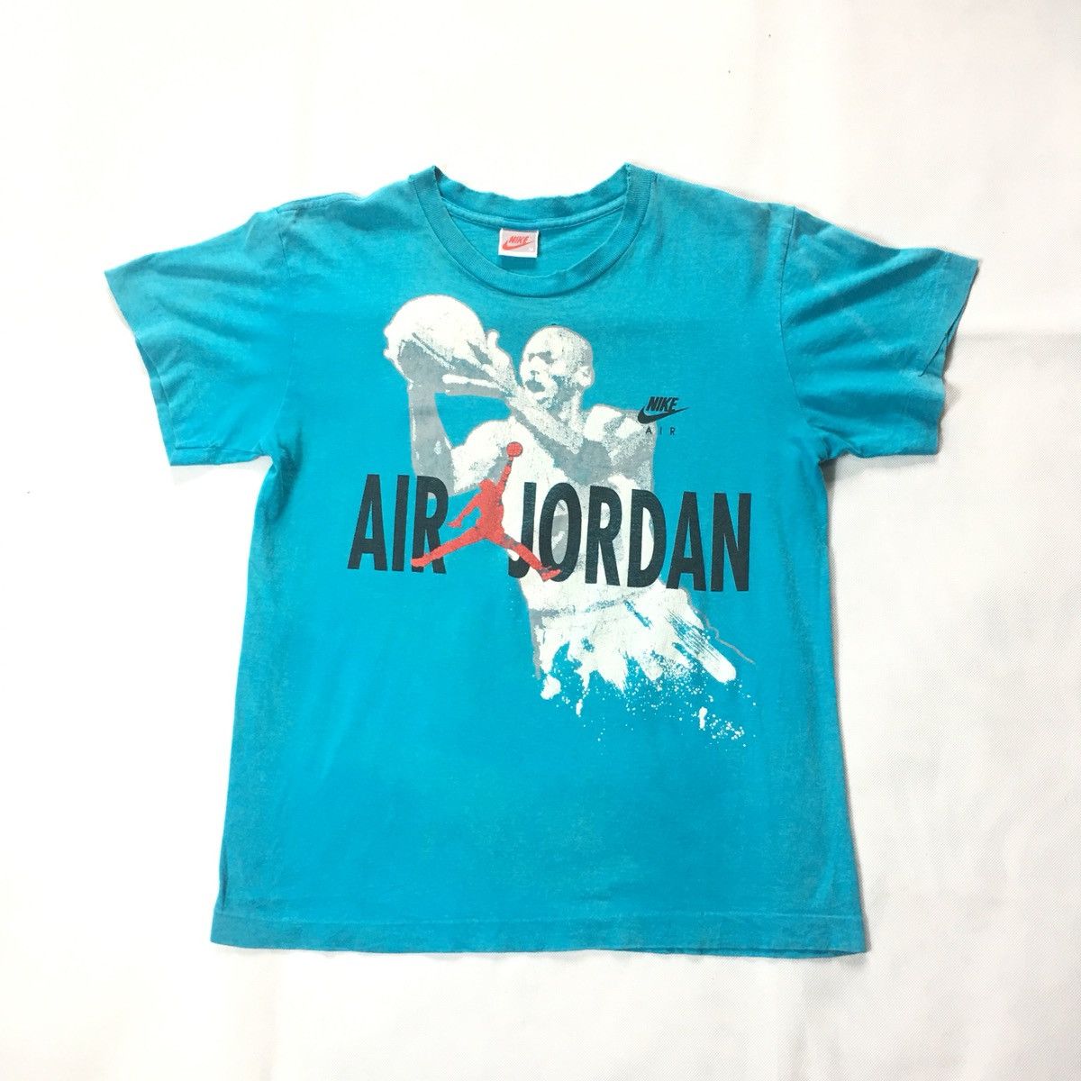 Nike × Vintage Vintage 90s Nike Air Jordan X Hare BugsBunny Distressed Tee Size US M / EU 48-50 / 2 - 1 Thumbnail