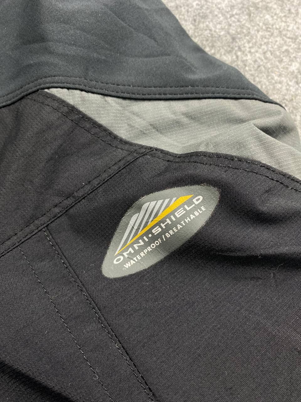 Columbia columbia titanium omnishield waterproof breathable pants Size US 35 - 7 Thumbnail