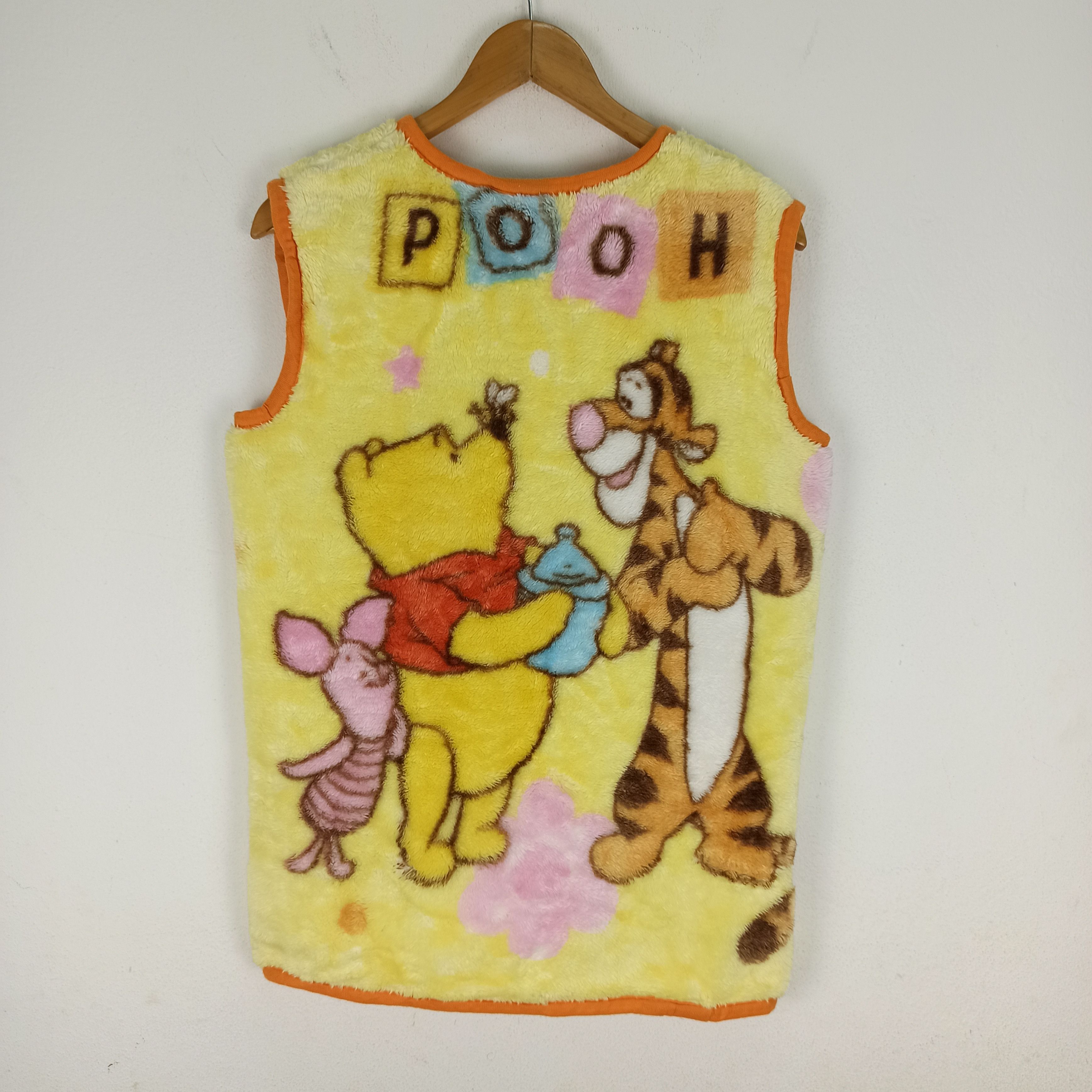 Disney Rare🔥 WINNIE THE POOH DISNEY FLEECE VEST Size US M / EU 48-50 / 2 - 1 Thumbnail