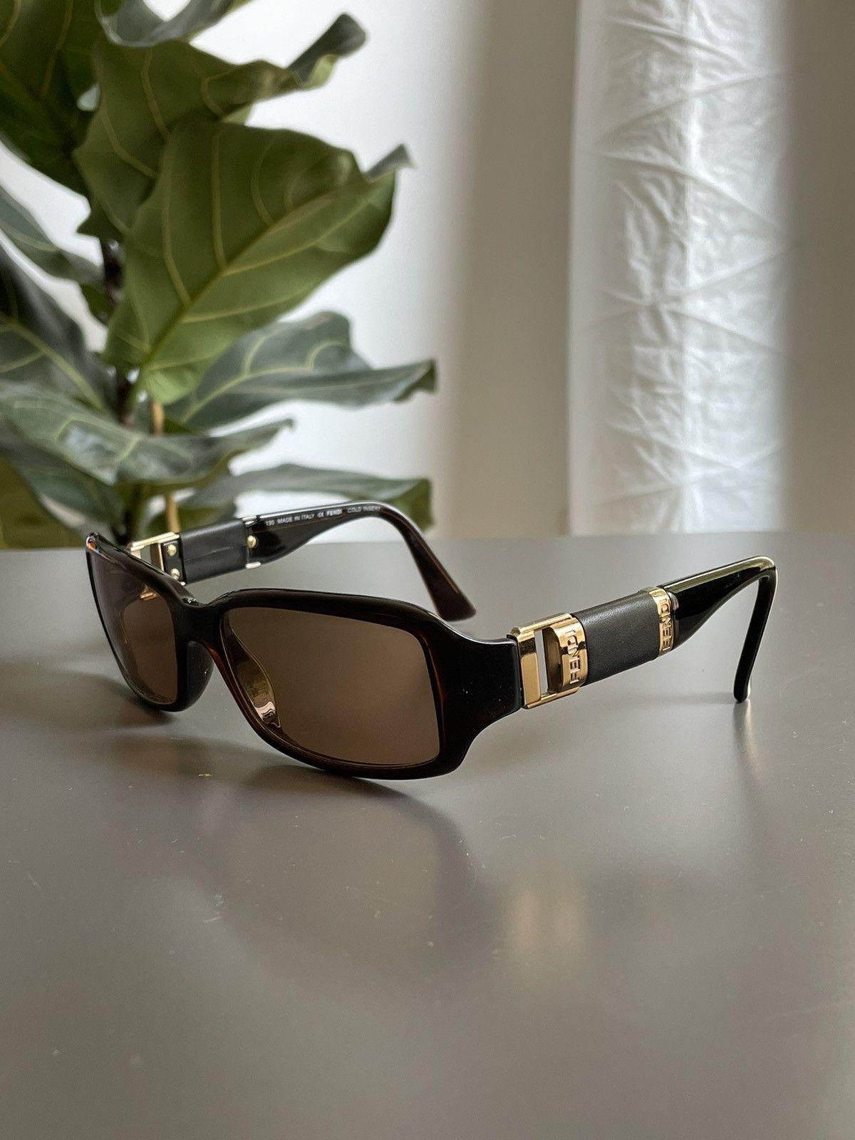 Fendi sunglasses made in Italy Gold insert Fendi Rimless Geometric Metal Aviator Sunglasses | Neiman Marcus main image 4