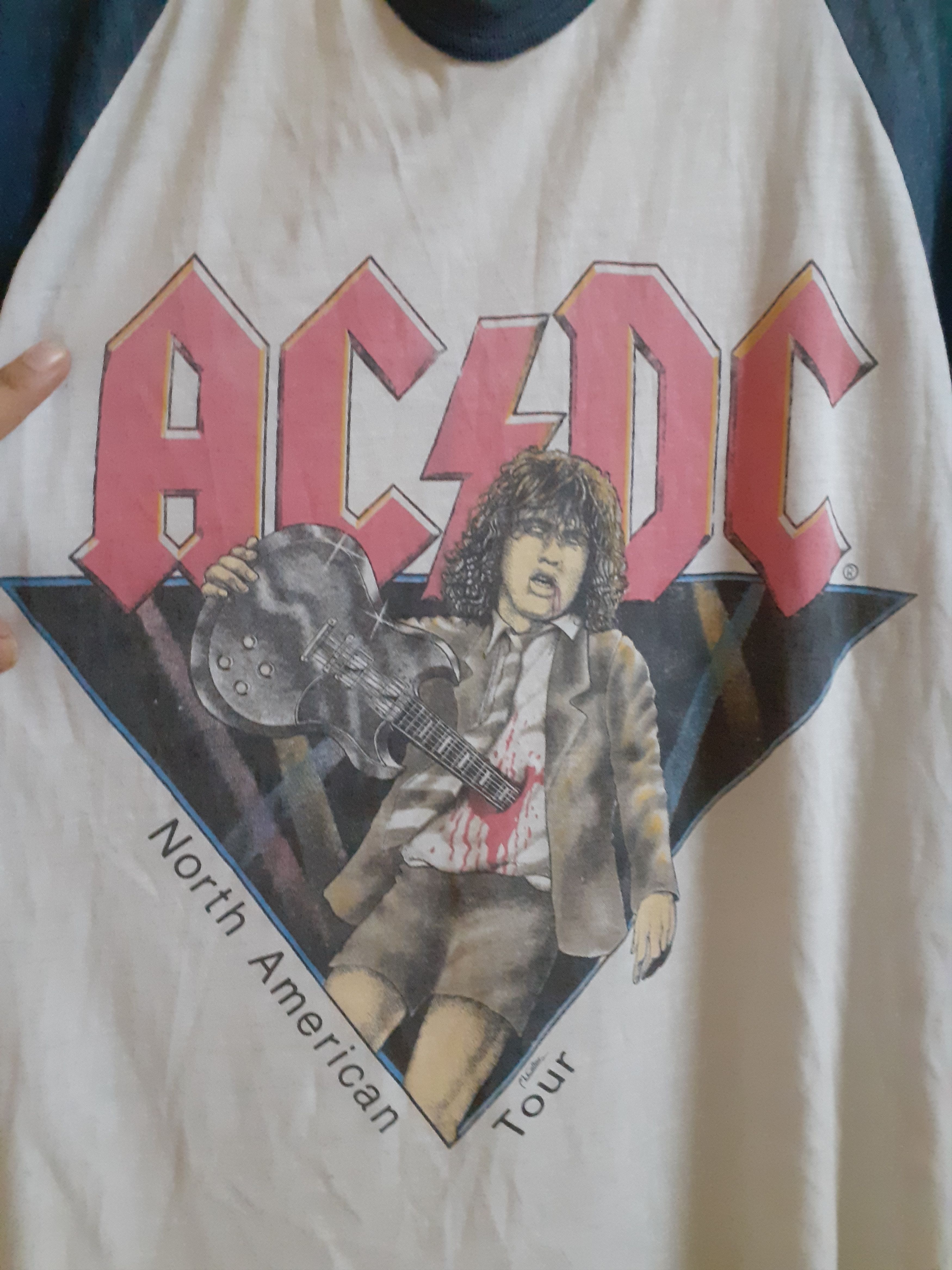 AC/DC Very Rare AC/DC North American Tour 1982 3 Quarter T Shirt Size US M / EU 48-50 / 2 - 3 Thumbnail