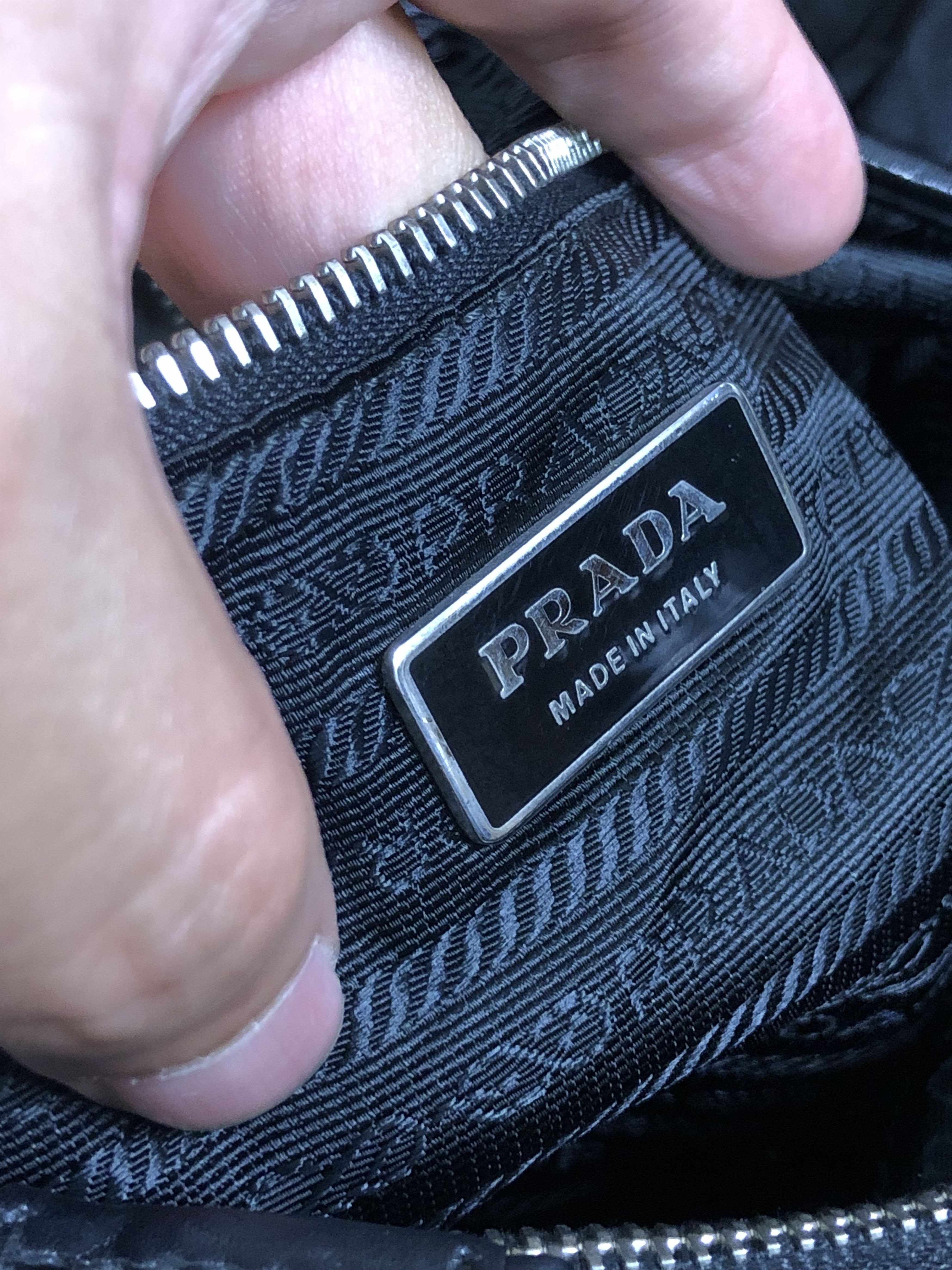 Prada AUTHENTIC PRADA SMALL HAND BAG NYLON/LEATHER Size ONE SIZE - 18 Thumbnail