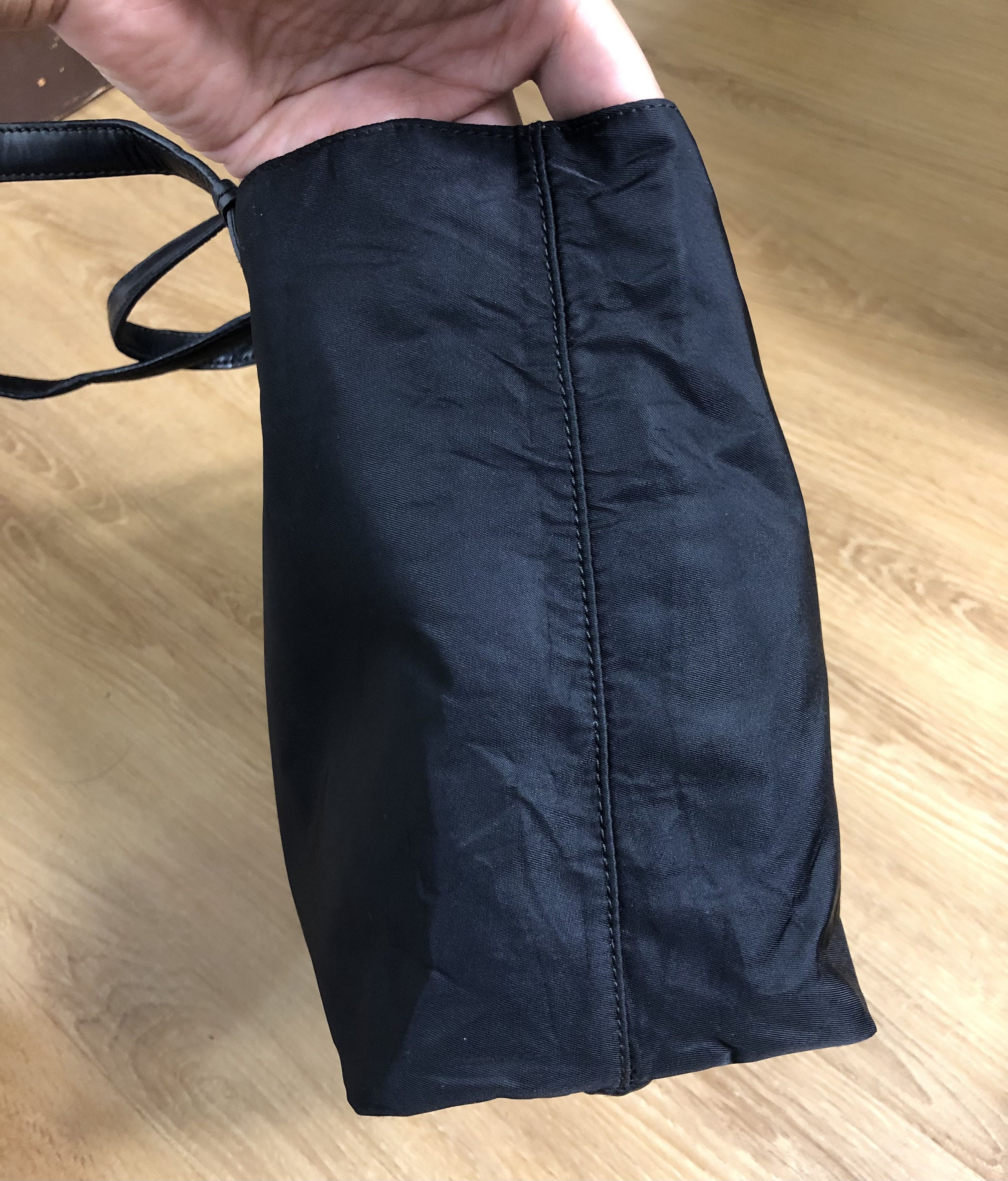 Prada AUTHENTIC PRADA SMALL HAND BAG NYLON/LEATHER Size ONE SIZE - 5 Thumbnail