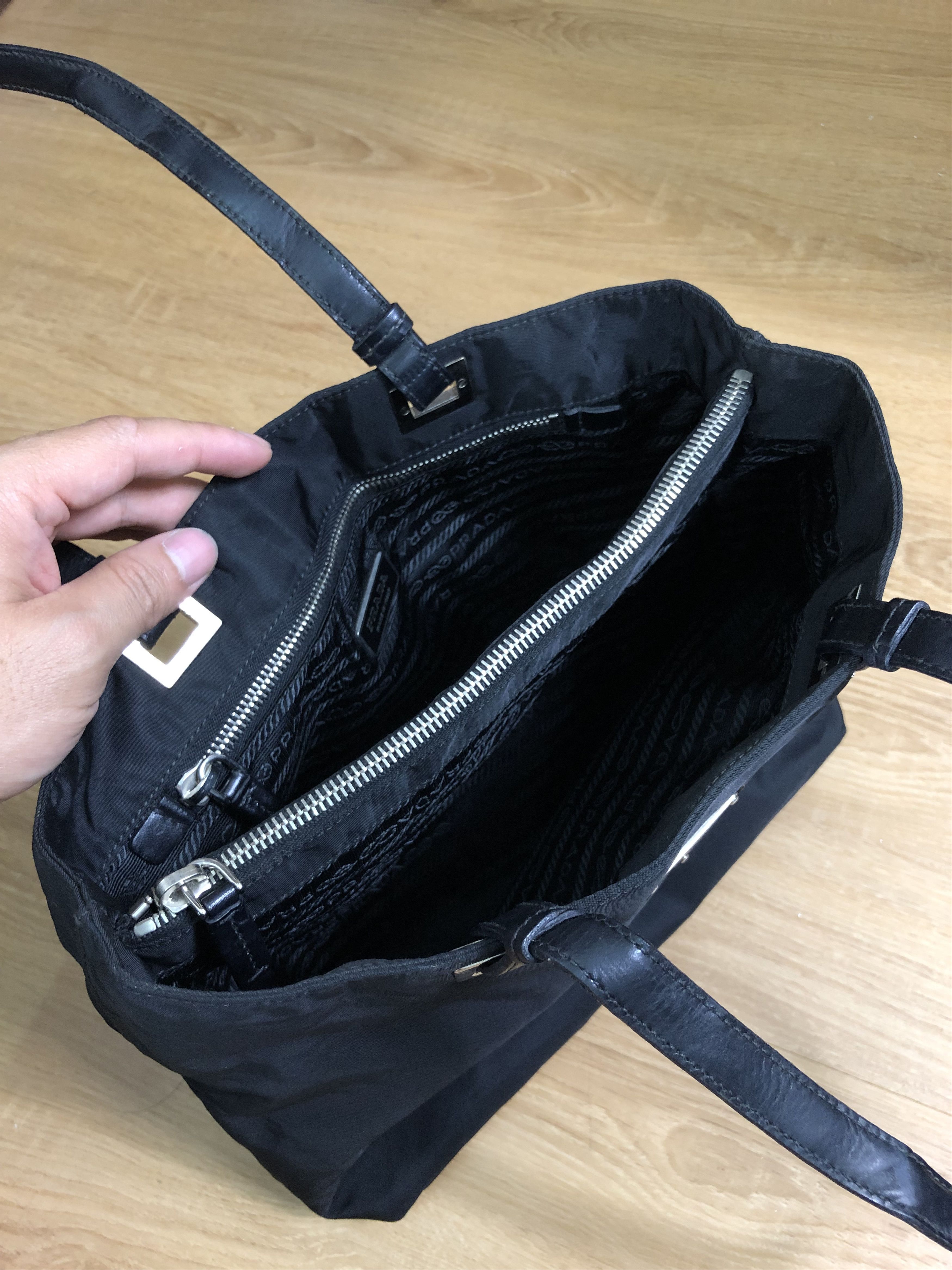 Prada AUTHENTIC PRADA SMALL HAND BAG NYLON/LEATHER Size ONE SIZE - 9 Thumbnail