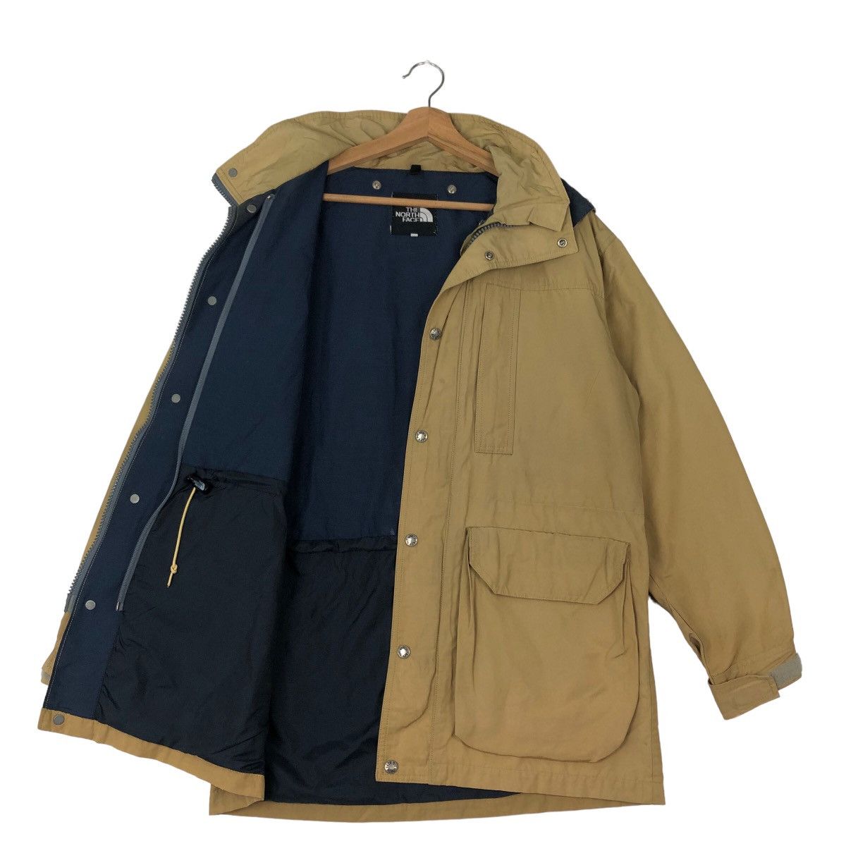 The North Face VINTAGE THE NORTH FACE SURVIVAL JACKET HOODIE CARGO STYLE Size US L / EU 52-54 / 3 - 10 Thumbnail