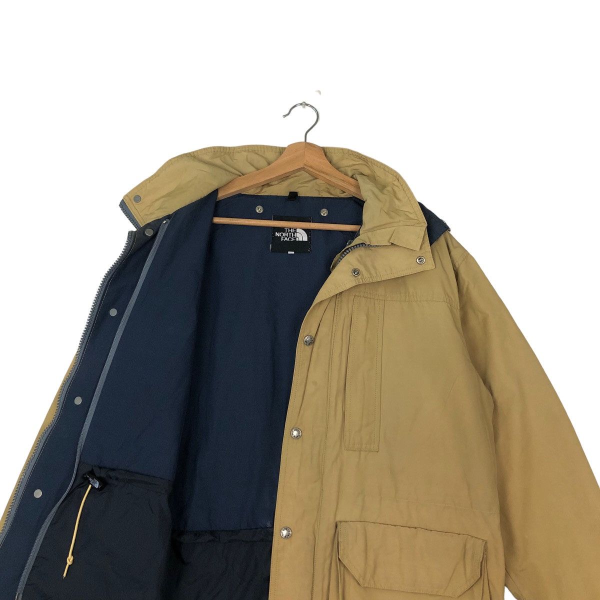 The North Face VINTAGE THE NORTH FACE SURVIVAL JACKET HOODIE CARGO STYLE Size US L / EU 52-54 / 3 - 11 Thumbnail