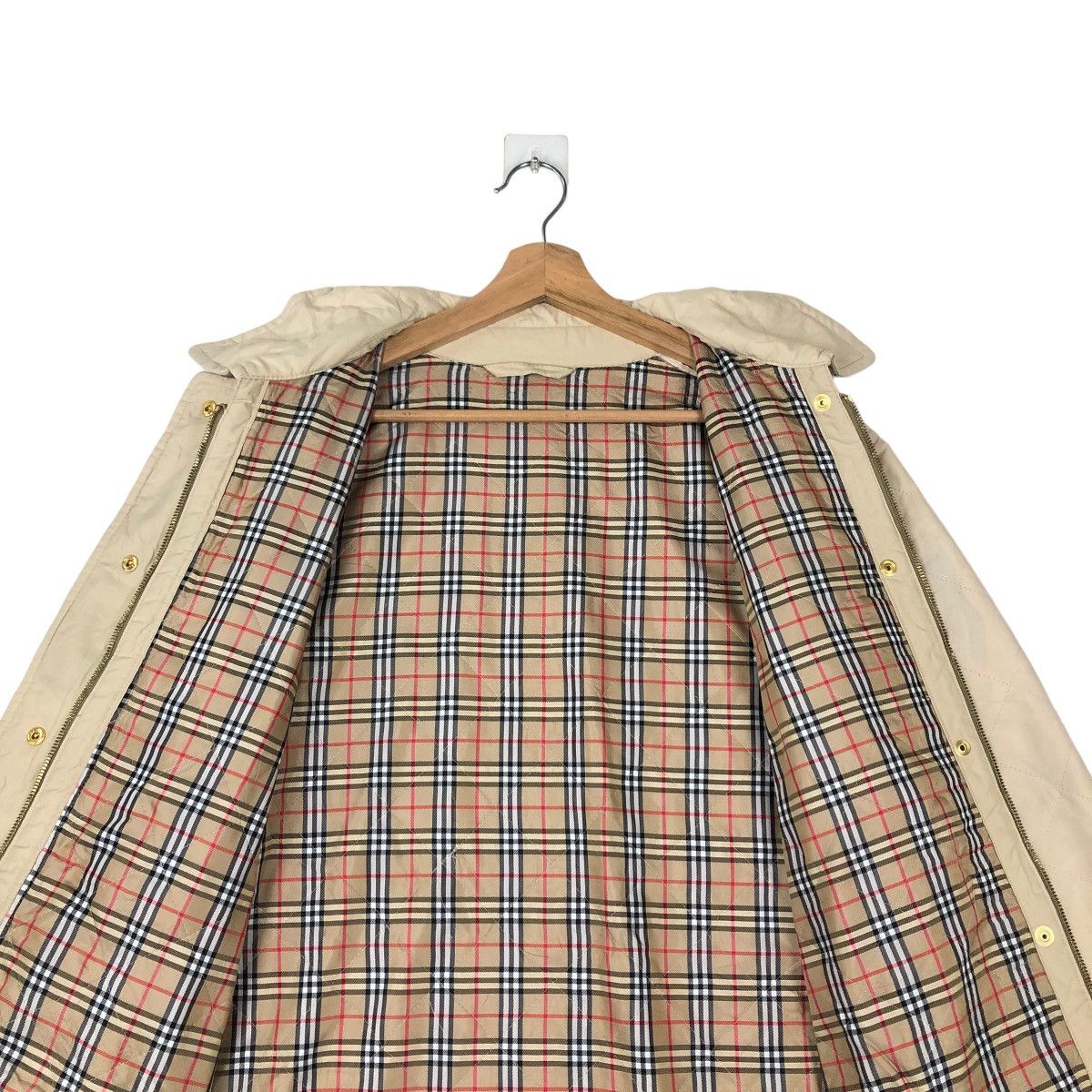 Burberry VINTAGE BURBERRYS LIGHT PUFFER DOWN JACKET NOVA CHECK DESIGN Size US M / EU 48-50 / 2 - 11 Thumbnail