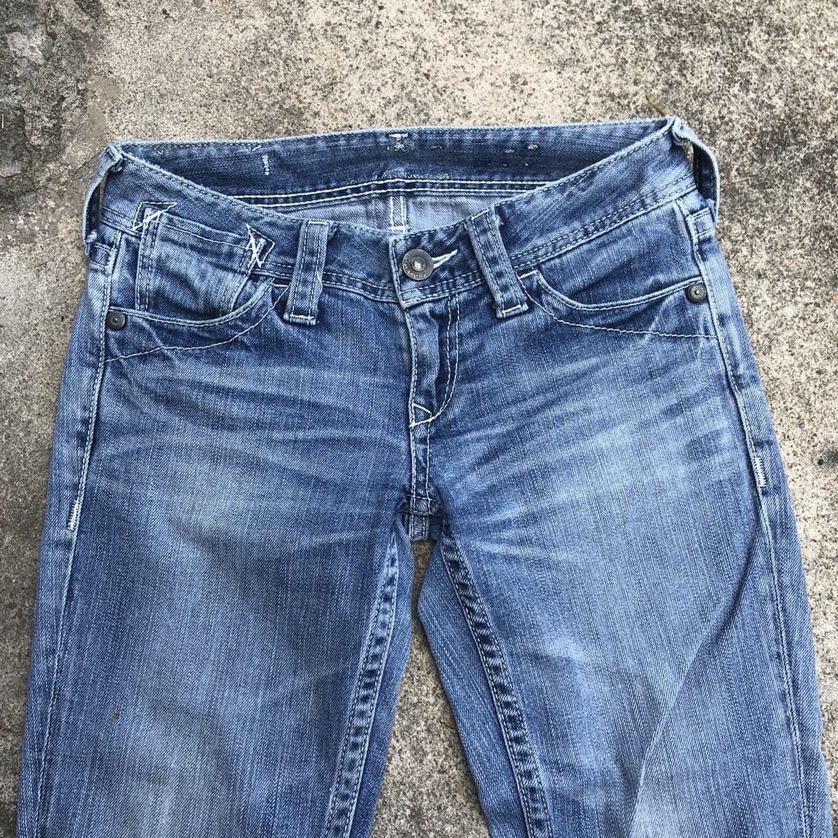 Levi's × Vintage 🔥Rare🔥Levis Stoned Wash Rips Distresss Cropped Jeans Size 29" - 2 Thumbnail