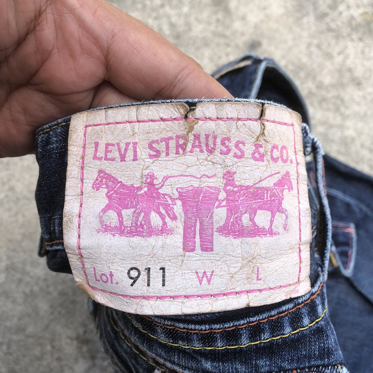 Levi's × Vintage 🔥Rare🔥Levis Stoned Wash Rips Distress Cropped Denim Jeans Size 30" / US 8 / IT 44 - 13 Thumbnail