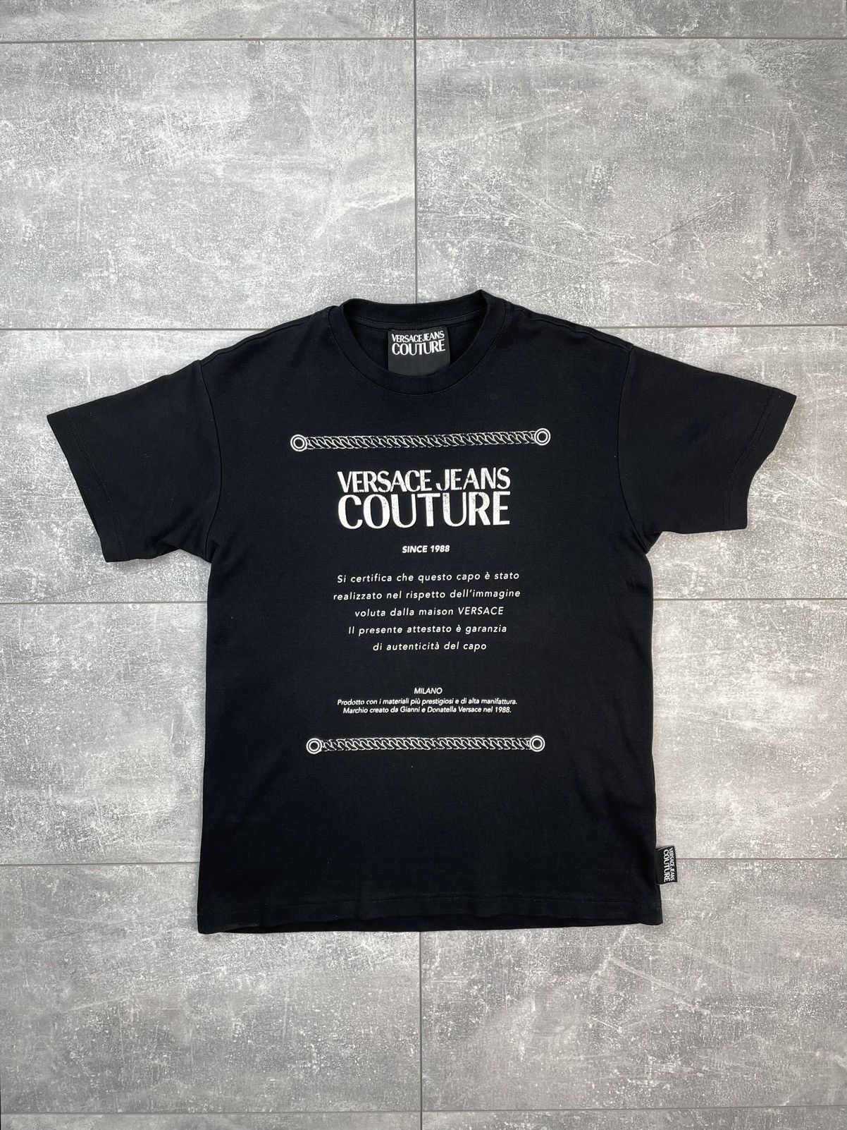 VERSACE｜ (78GAHT00 CJ00T G89) Versace VERSACE Men T-Shirts 78GAHT00 CJ00T G89 BLACK | Grailed