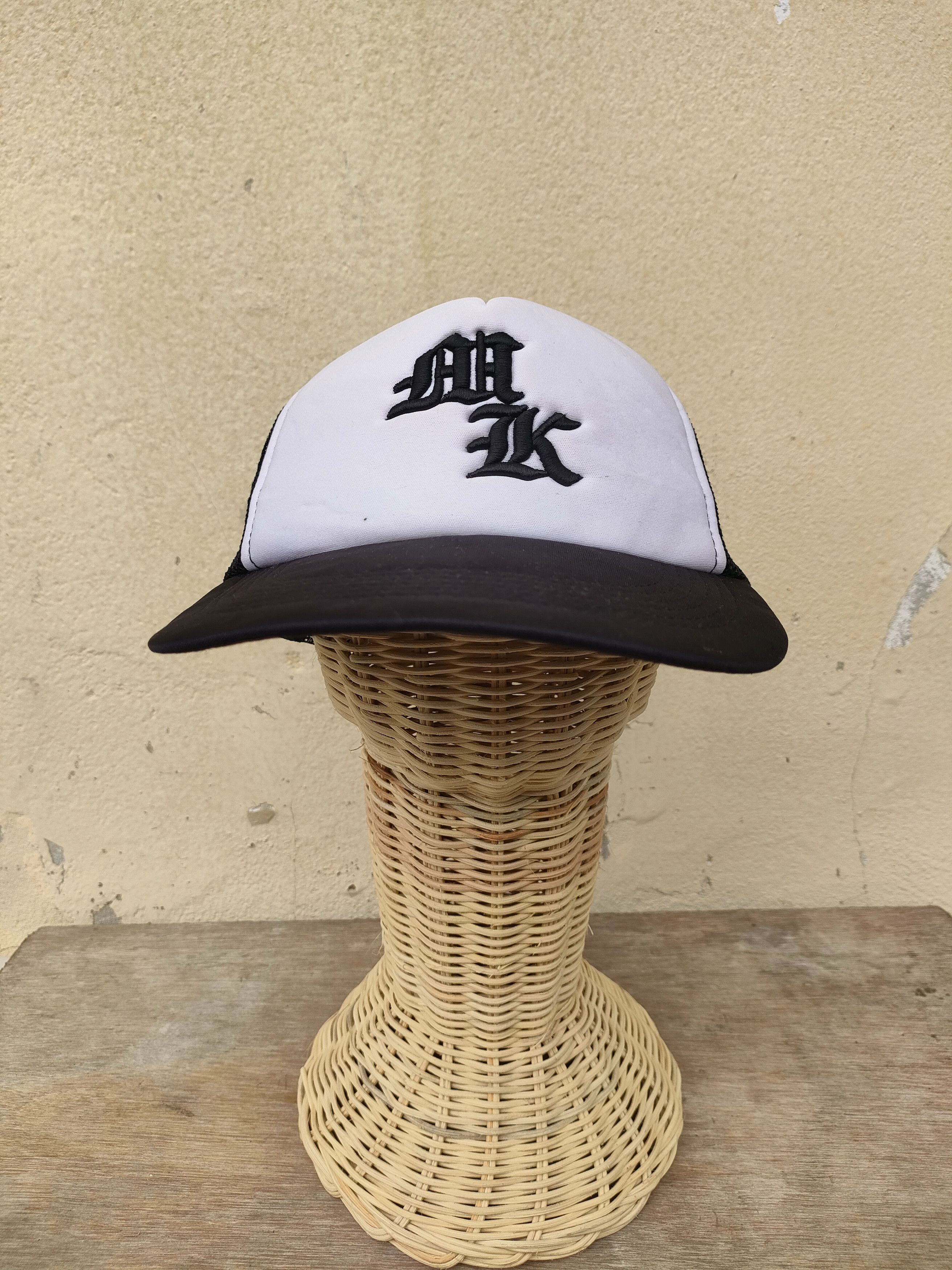 Vintage Vintage Trucker Hat Size ONE SIZE - 1 Thumbnail